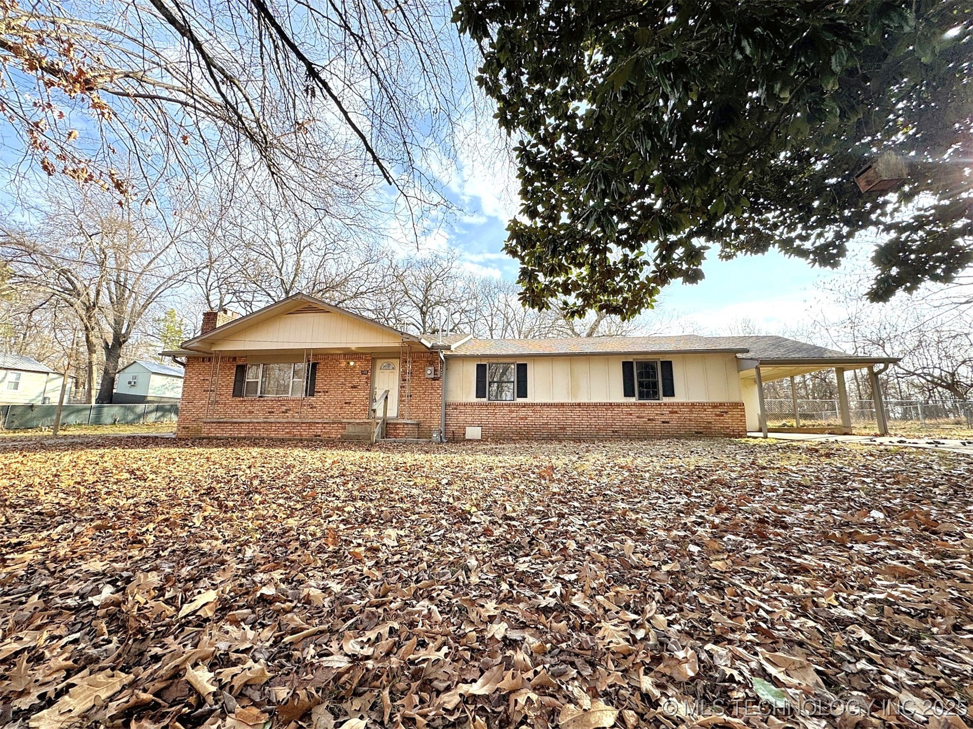 1005 S Kindle Avenue Property Photo 1