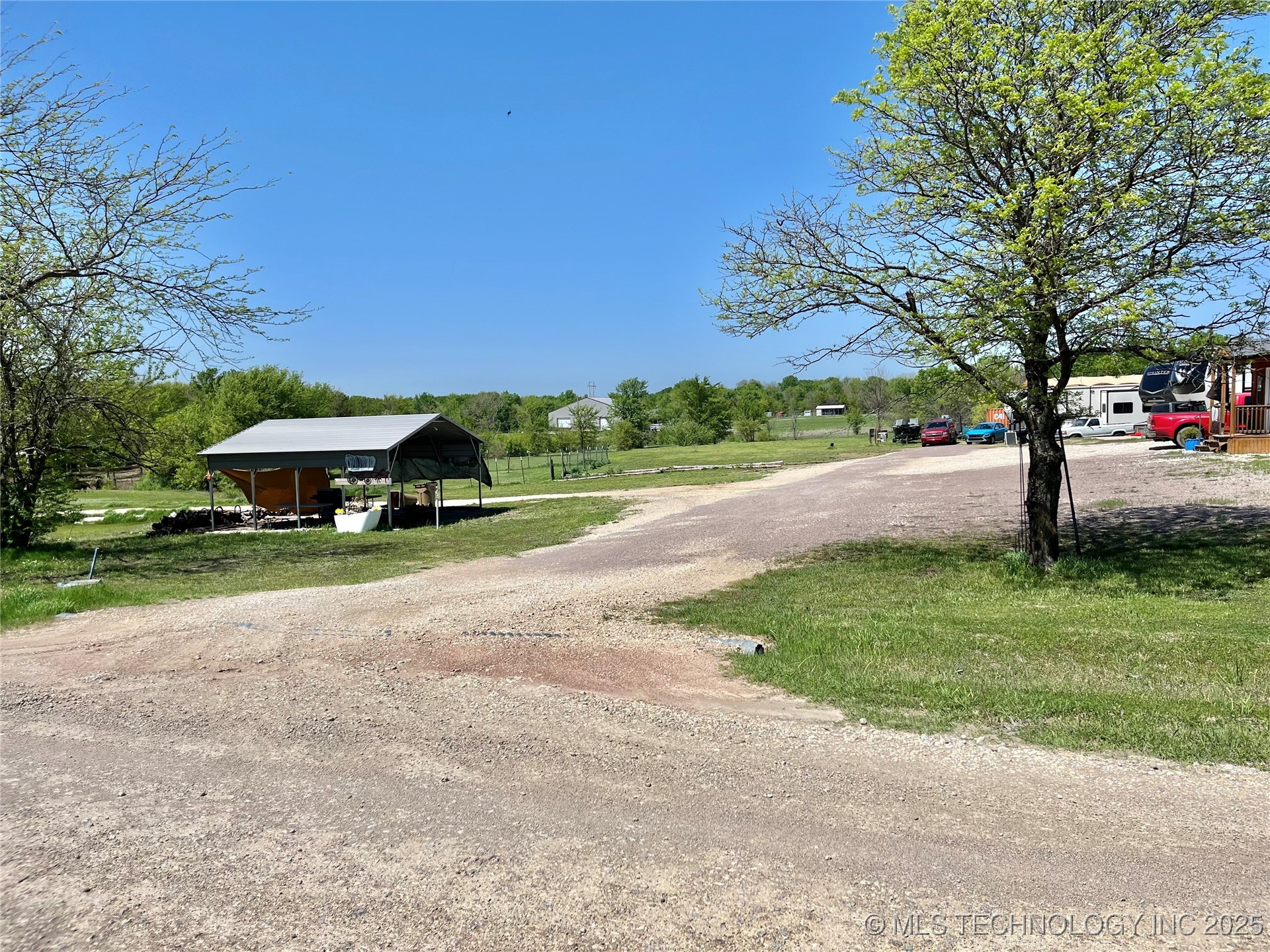 9322 Mcduffee Road Property Photo 2