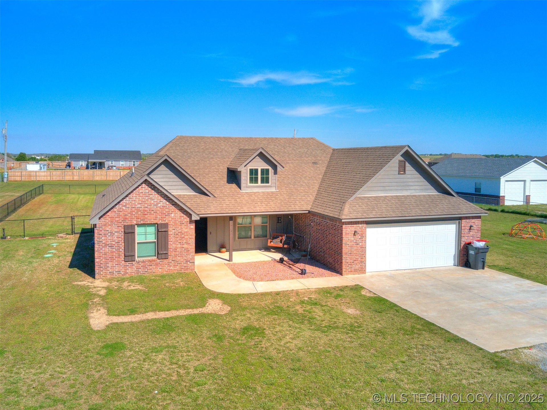 19245 S Deer Trail Road Property Photo 1