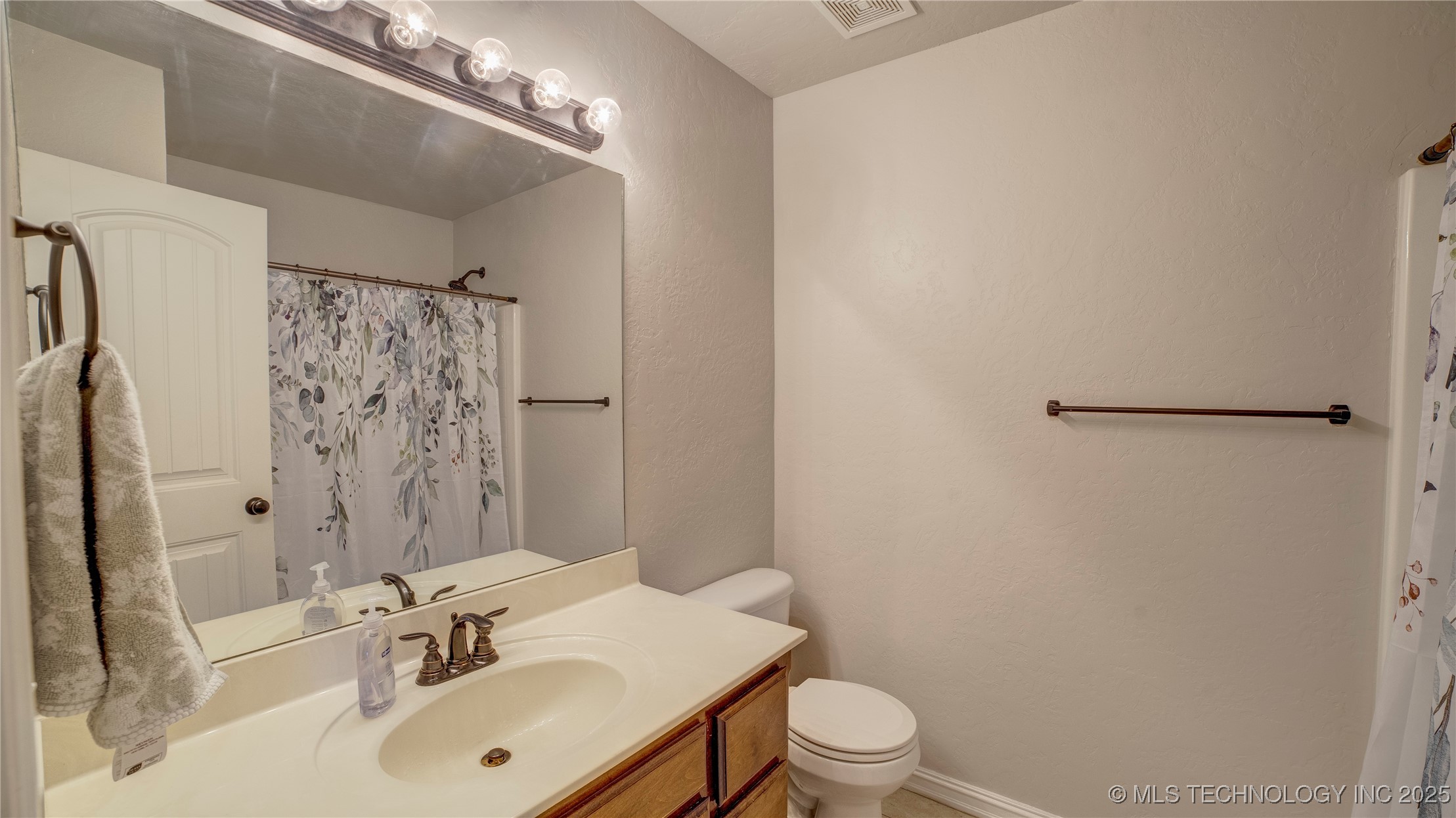 13338 N 130th East Avenue Property Photo 18