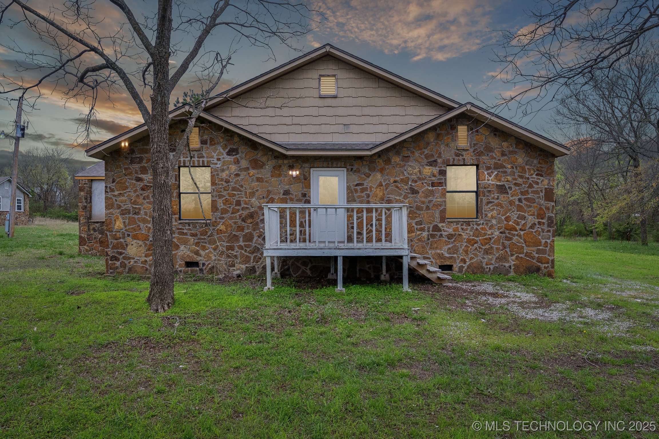 15338 S Brewster Road Property Photo 1