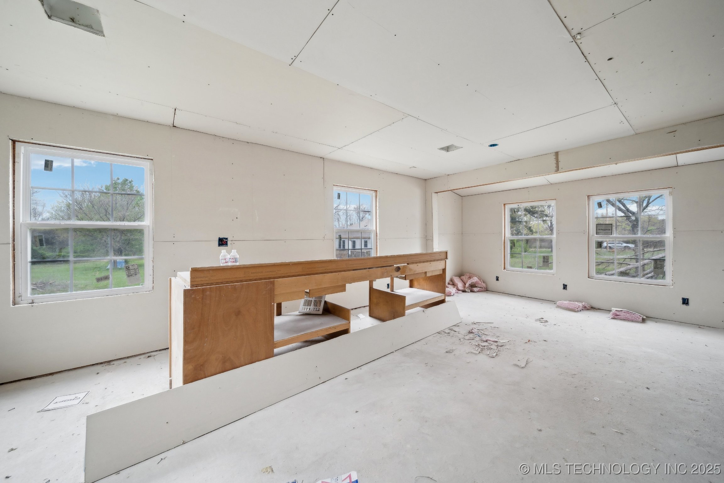 15338 S Brewster Road Property Photo 43