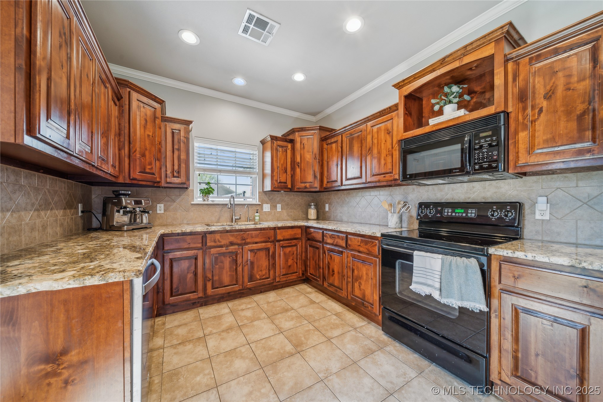 2505 W Mobile Place Property Photo 10