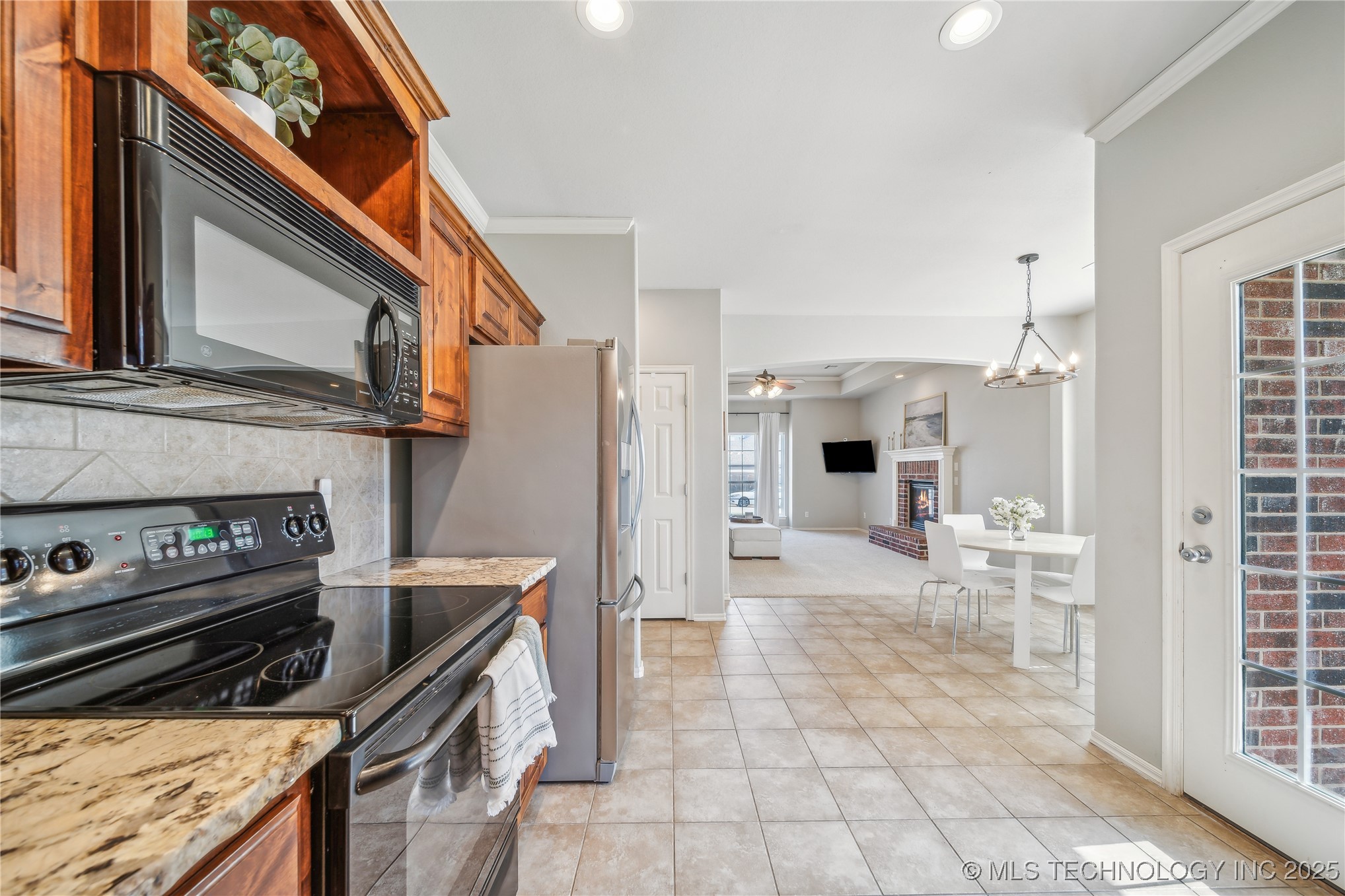 2505 W Mobile Place Property Photo 13