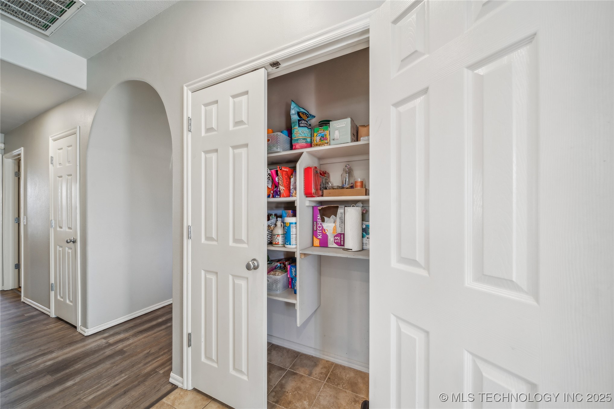 2505 W Mobile Place Property Photo 14