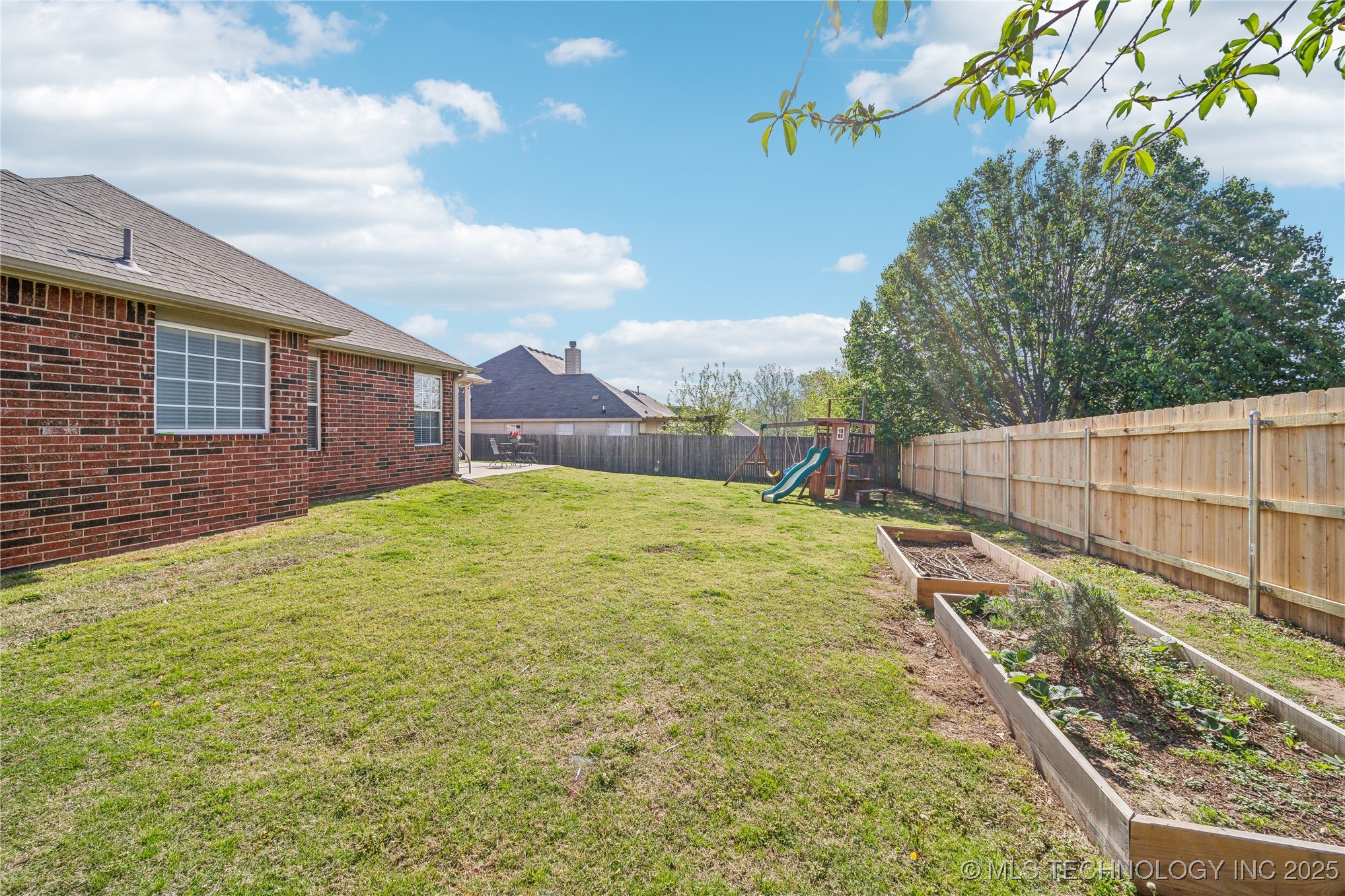 2505 W Mobile Place Property Photo 28