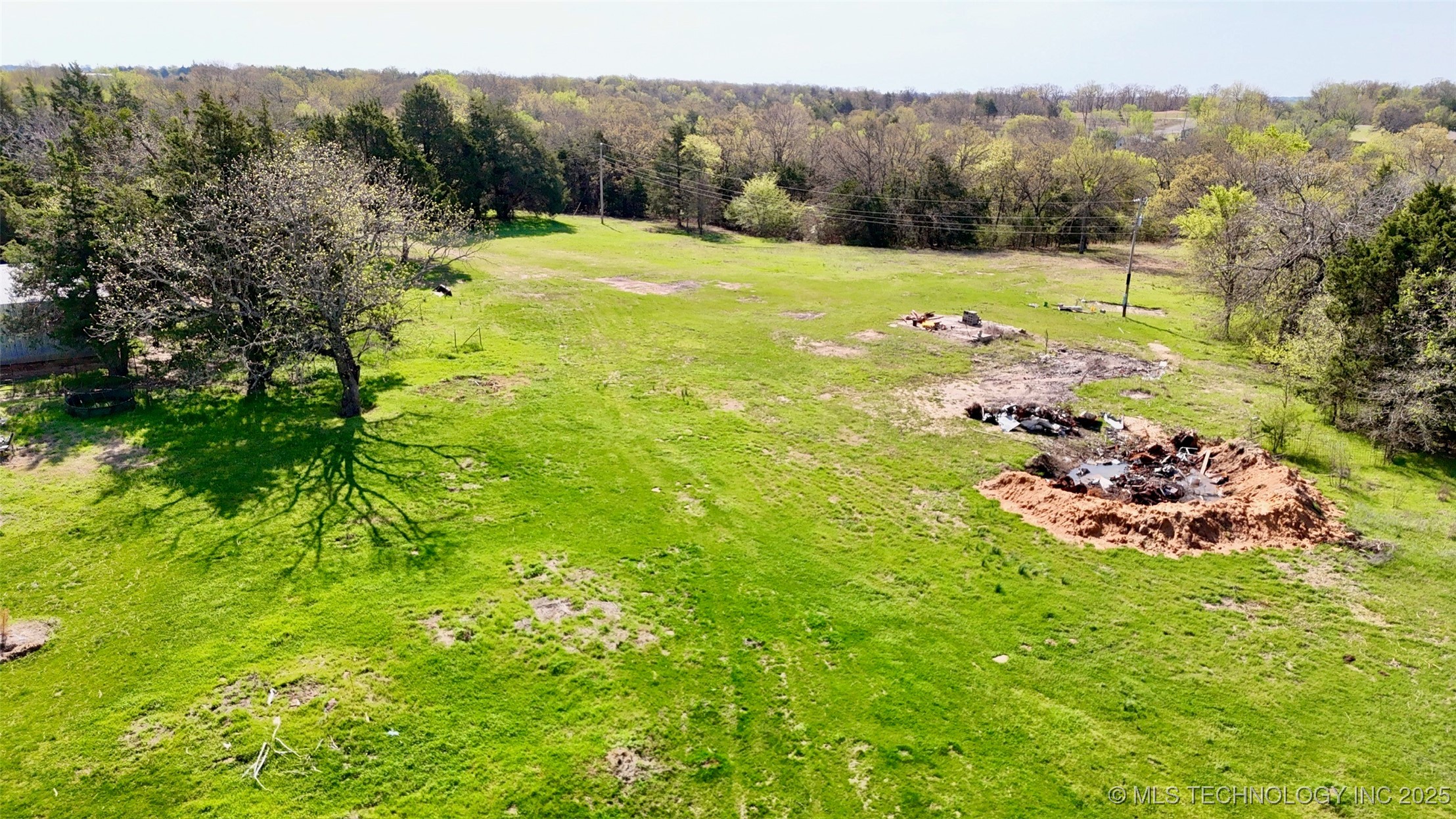 0005 County Road 3570 Property Photo 10