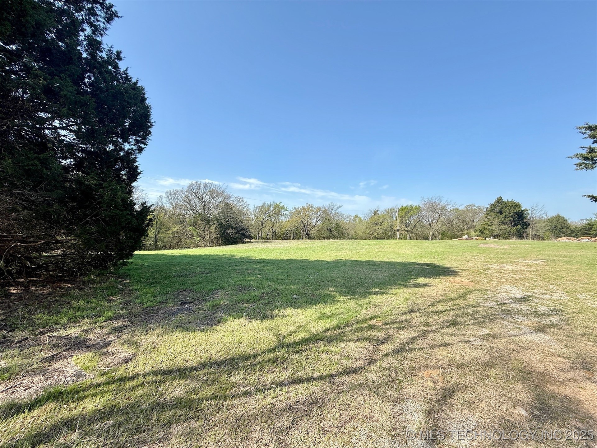 0005 County Road 3570 Property Photo 12