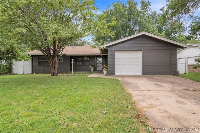 1217 E Hartford Street Property Photo 1