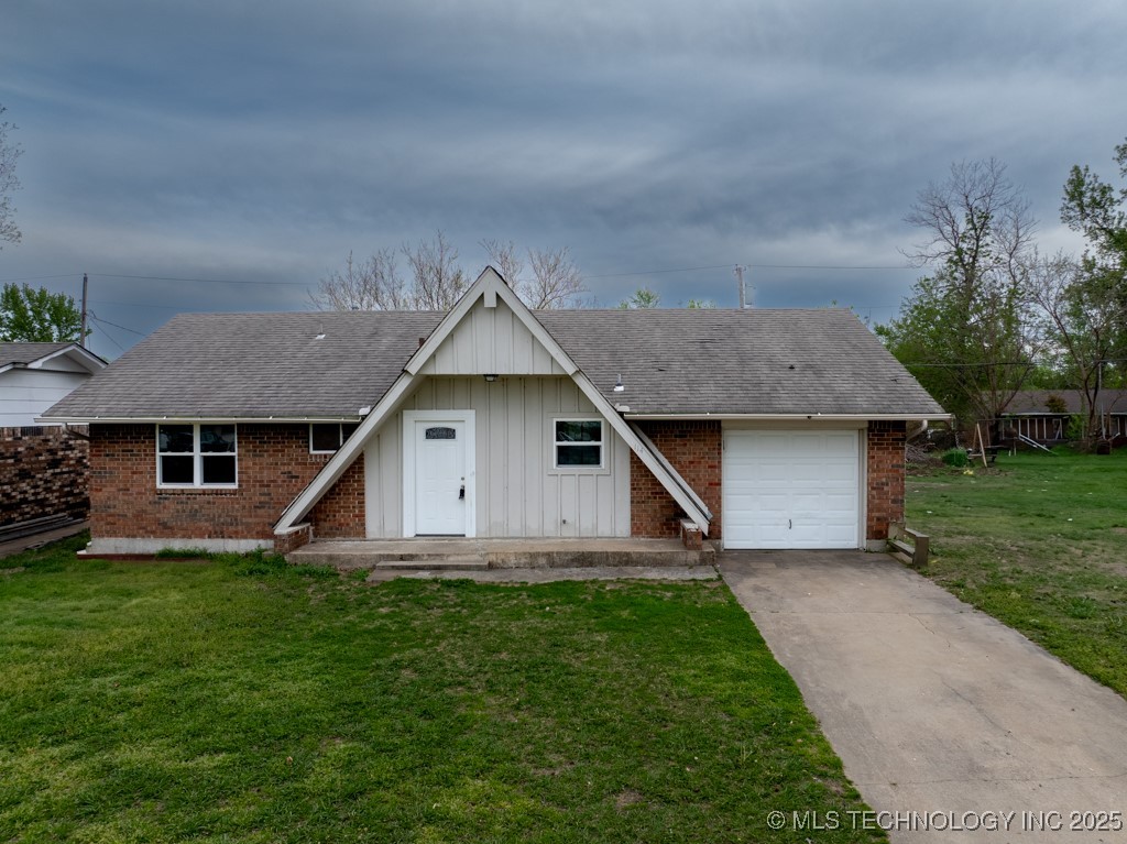 114 Aspen Drive Property Photo