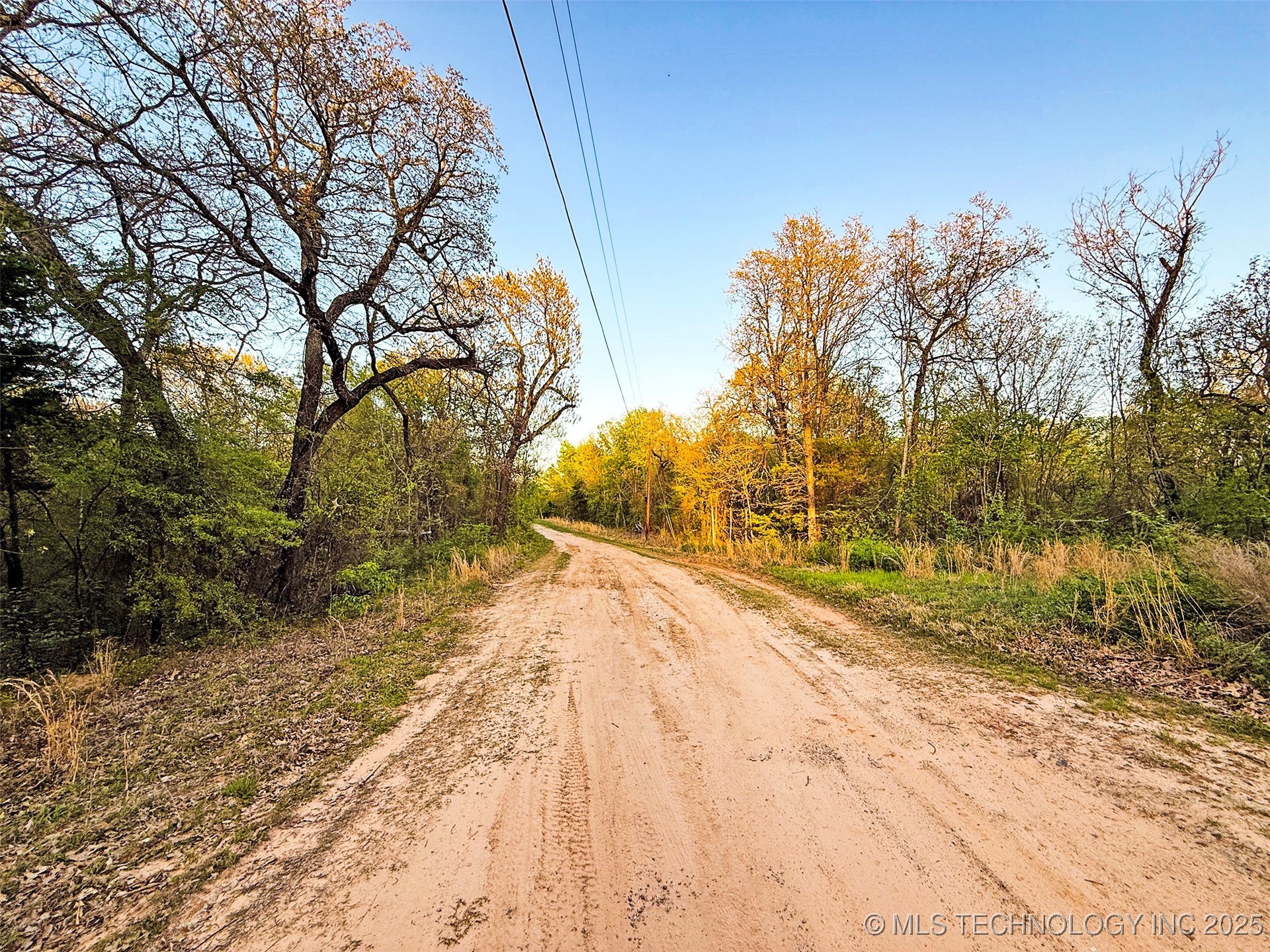 414163 Cherry Hills Drive Property Photo 14