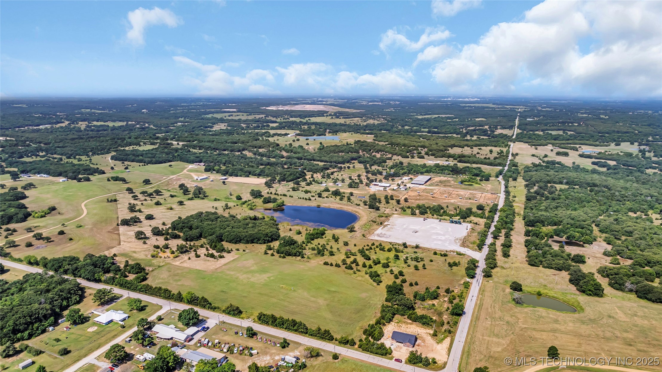 4 Grandview Property Photo 5