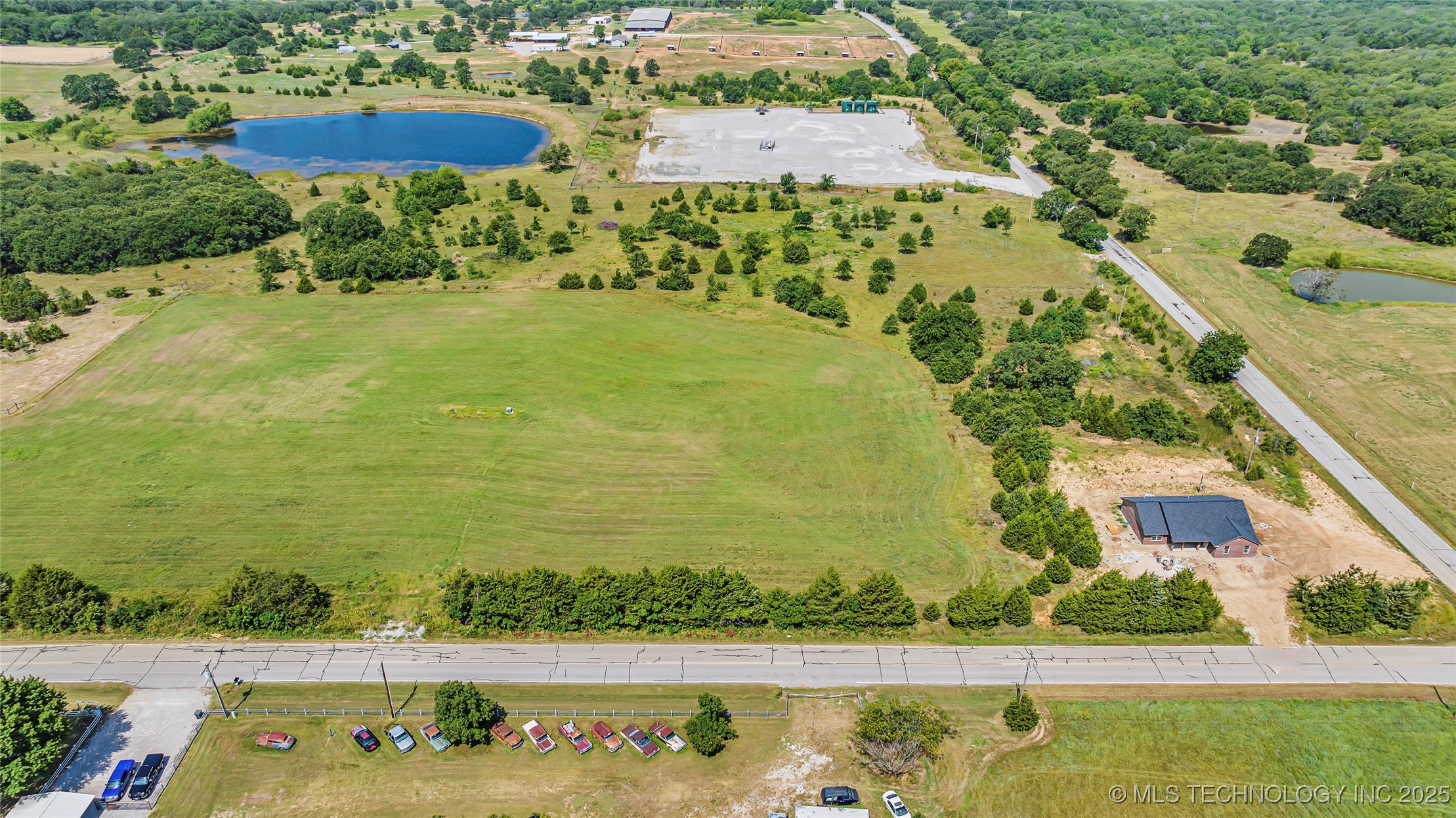4 Grandview Property Photo 8