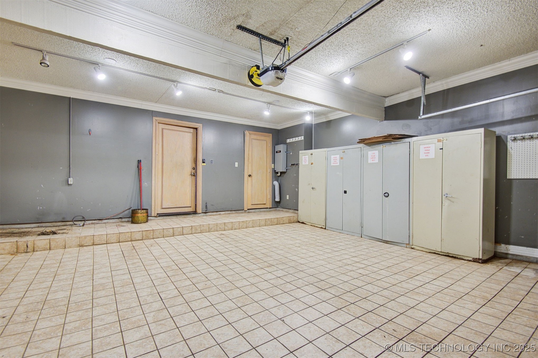 6002 S Atlanta Place 2 Property Photo 42