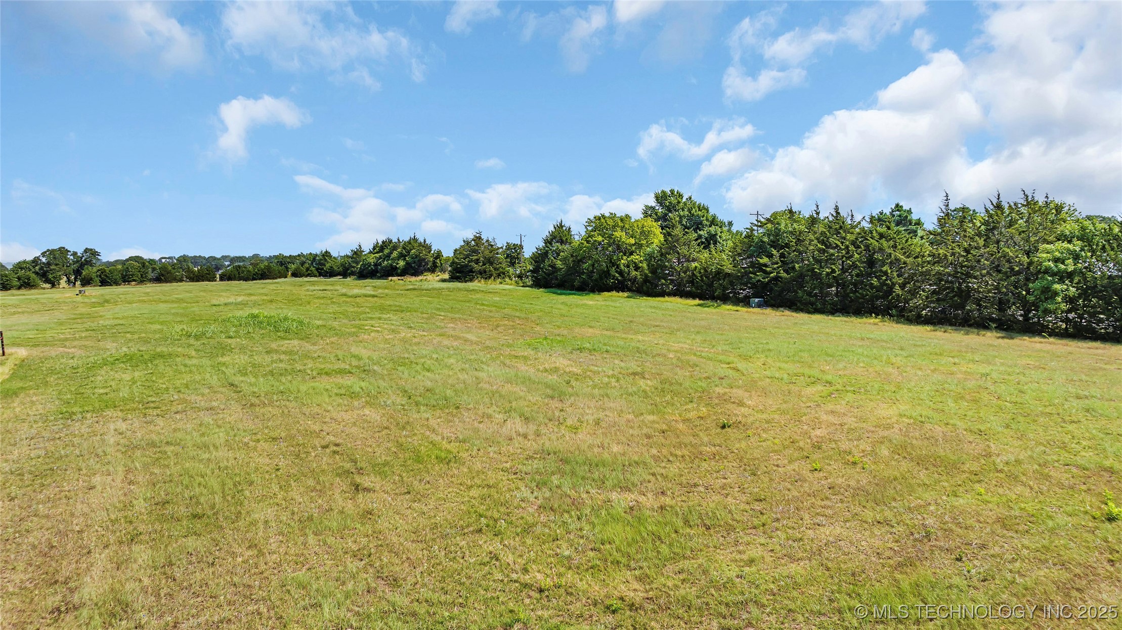 3 Grandview Property Photo 6