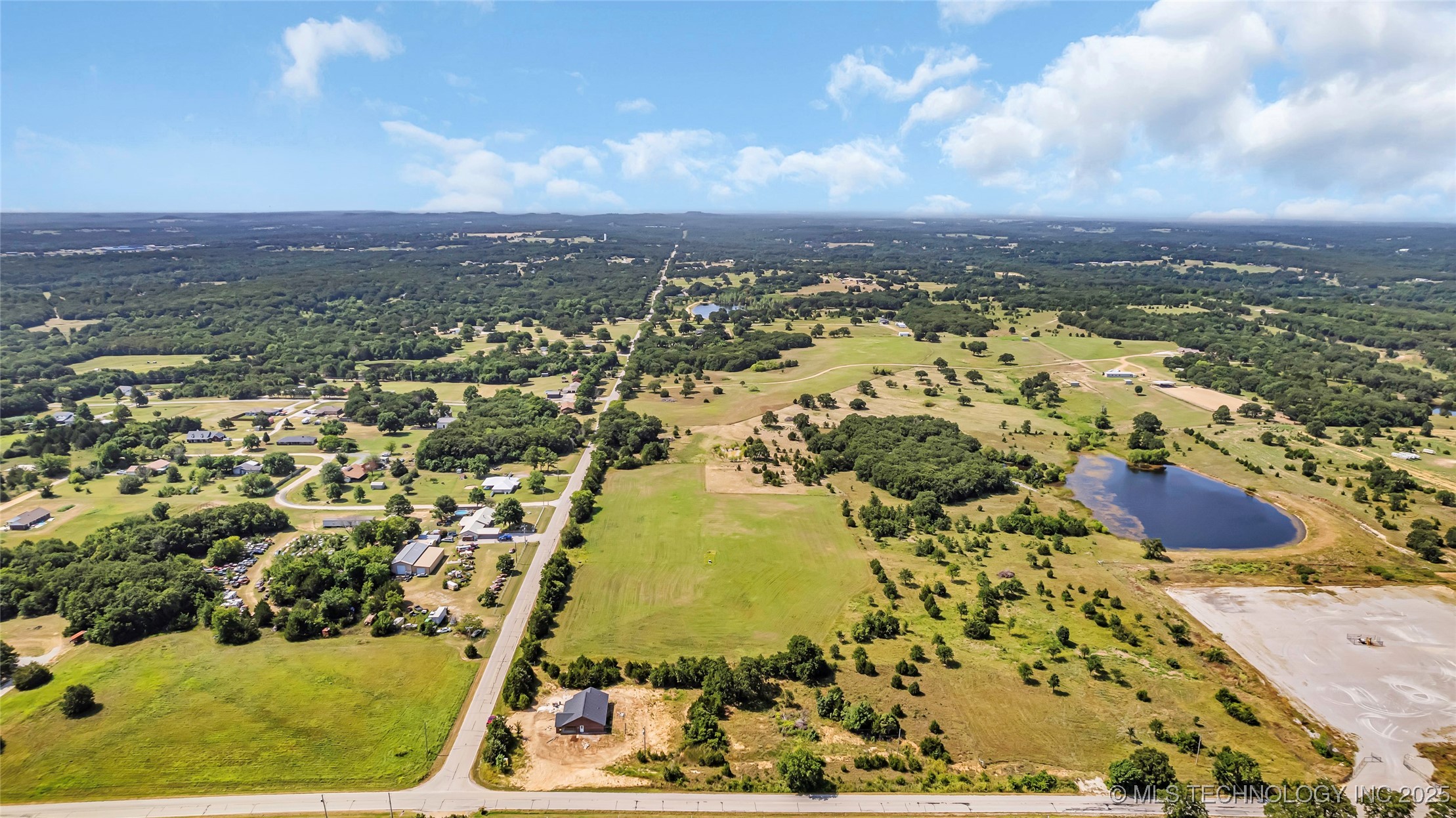 3 Grandview Property Photo 10