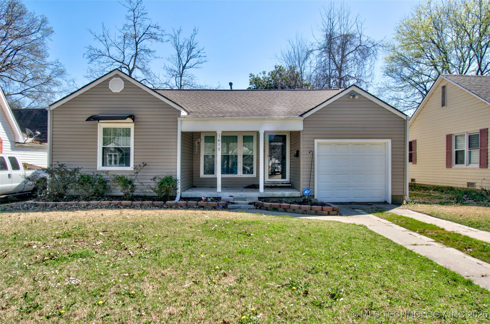 1615 Hayes Street Property Photo