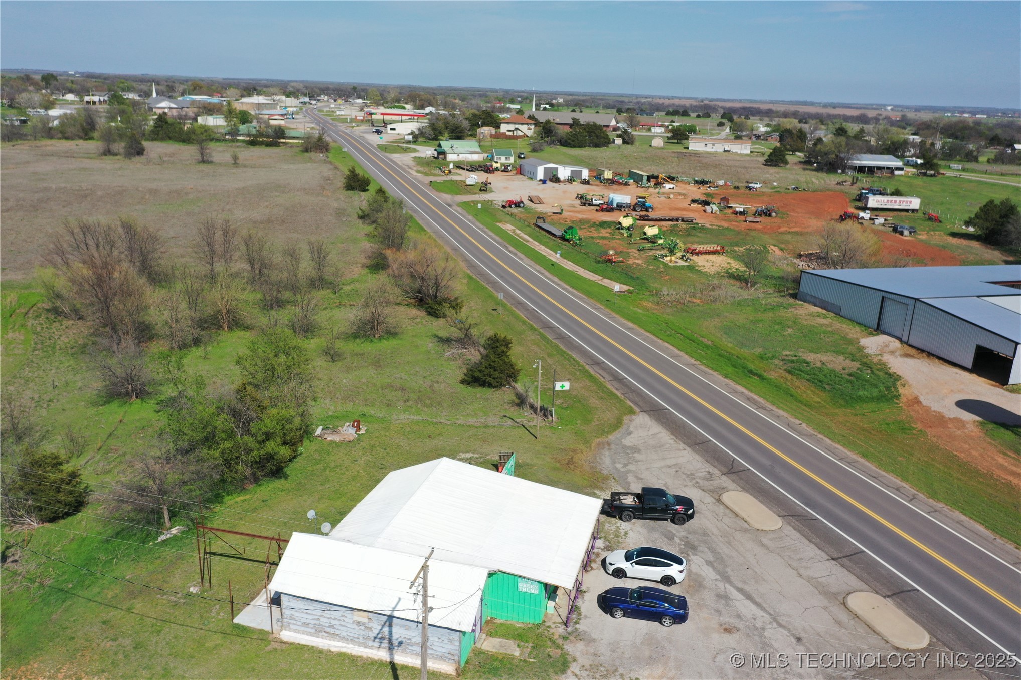 31027 Us Hwy 70 Property Photo 3