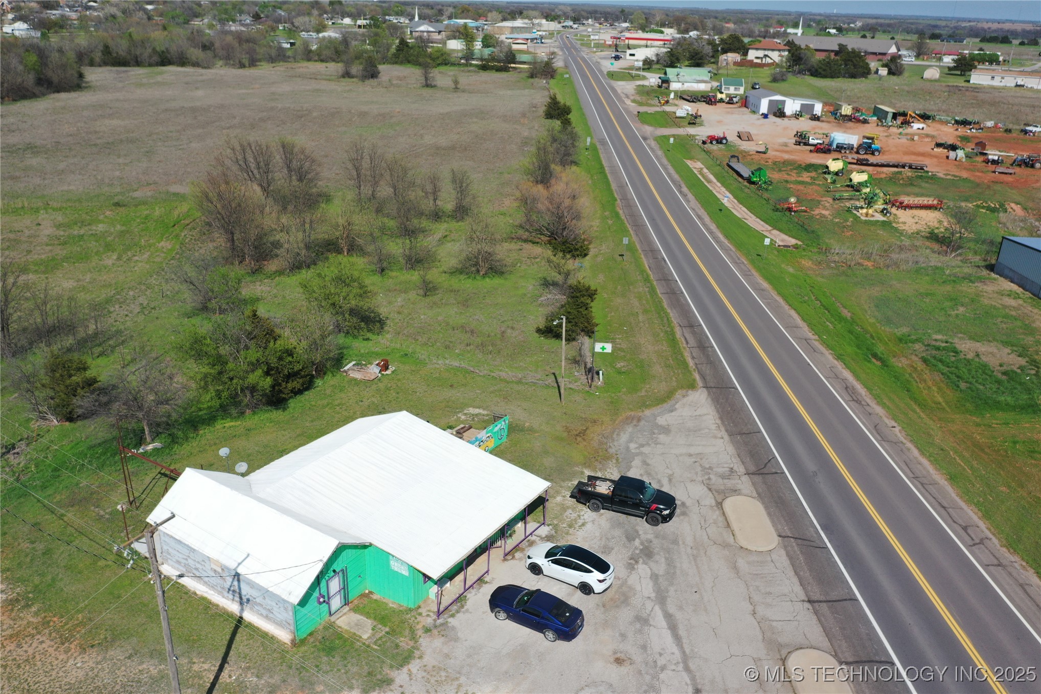 31027 Us Hwy 70 Property Photo 4