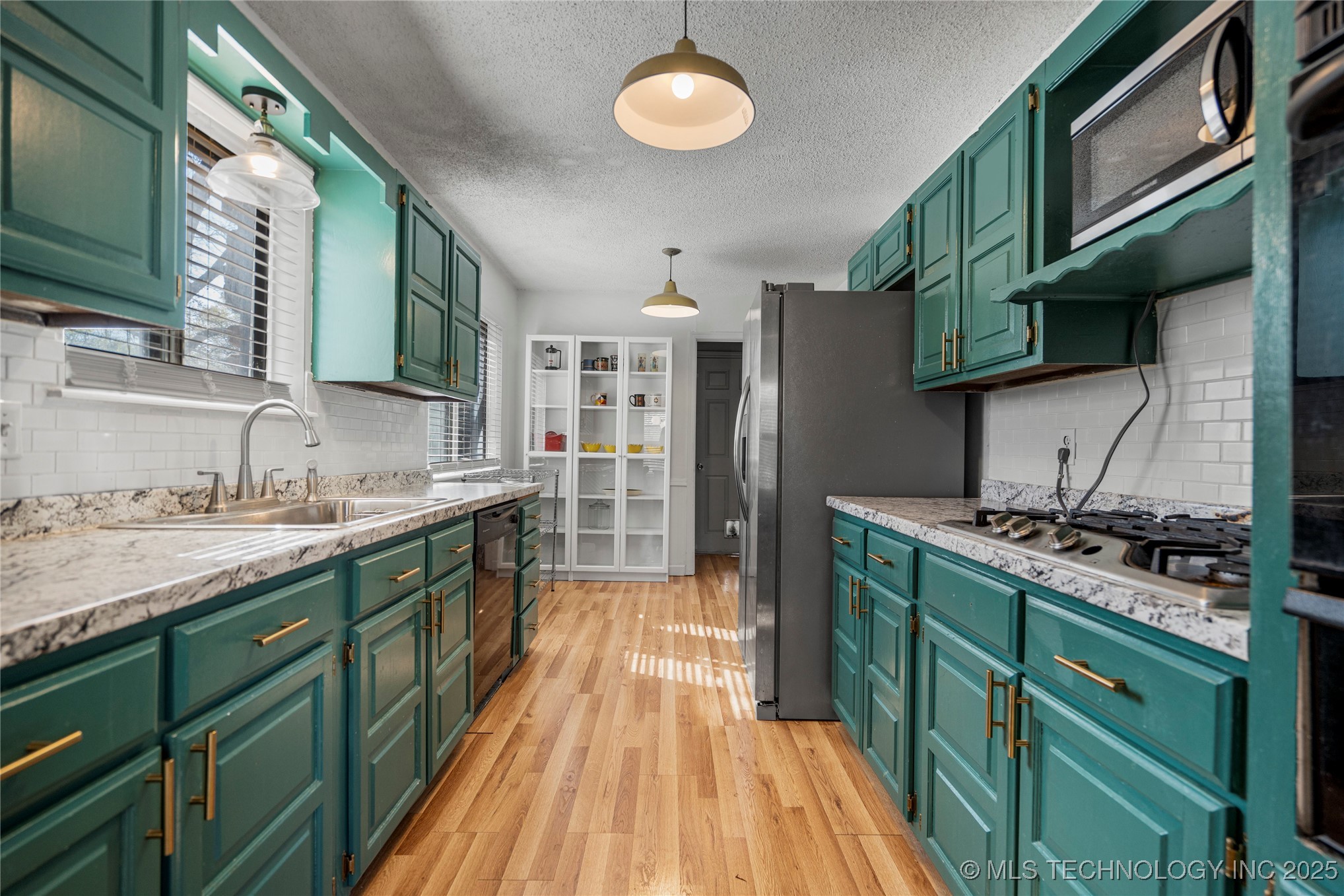2414 W Newton Court Property Photo 22
