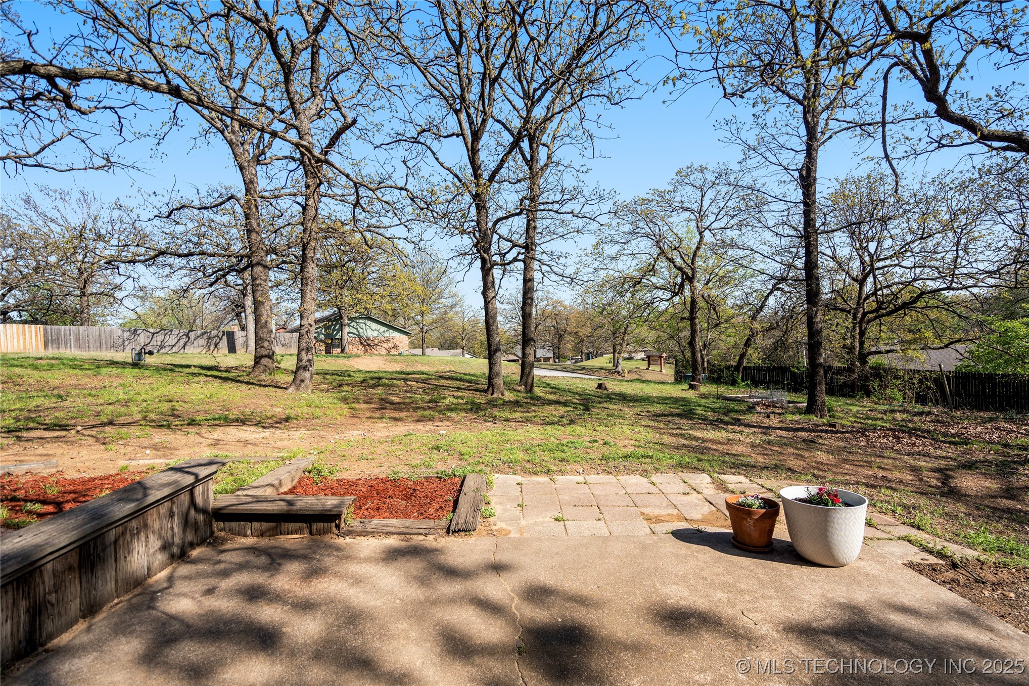 2414 W Newton Court Property Photo 39