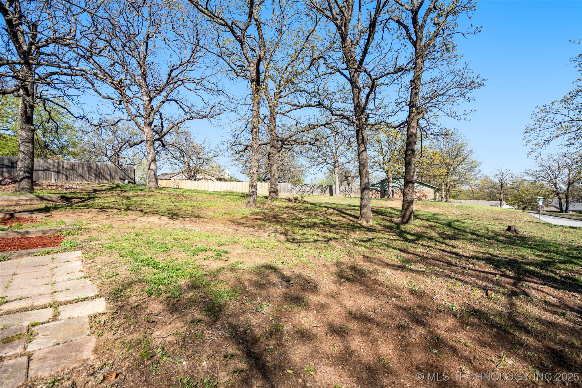 2414 W Newton Court Property Photo 41