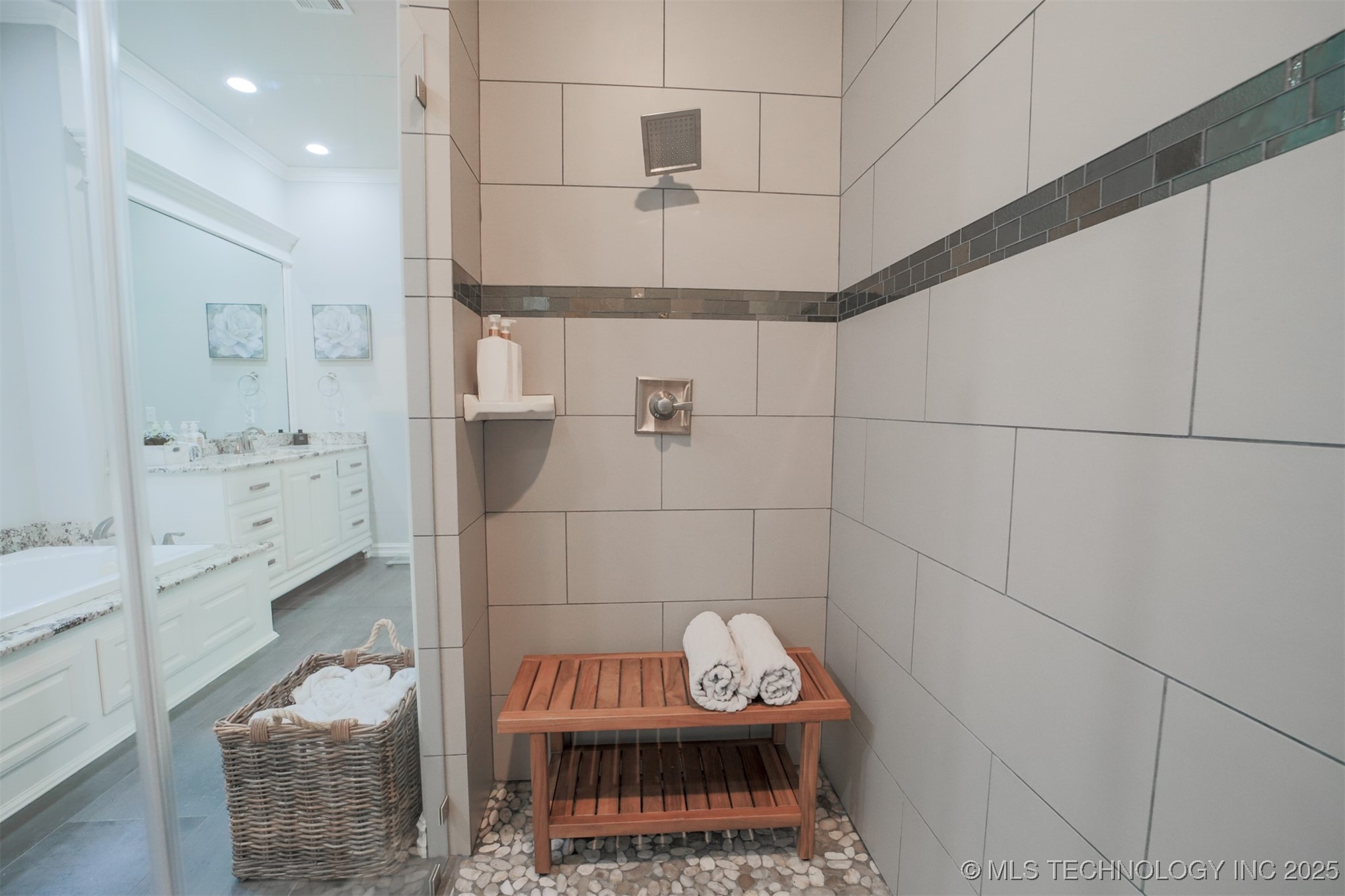 5716 W Austin Street Property Photo 38