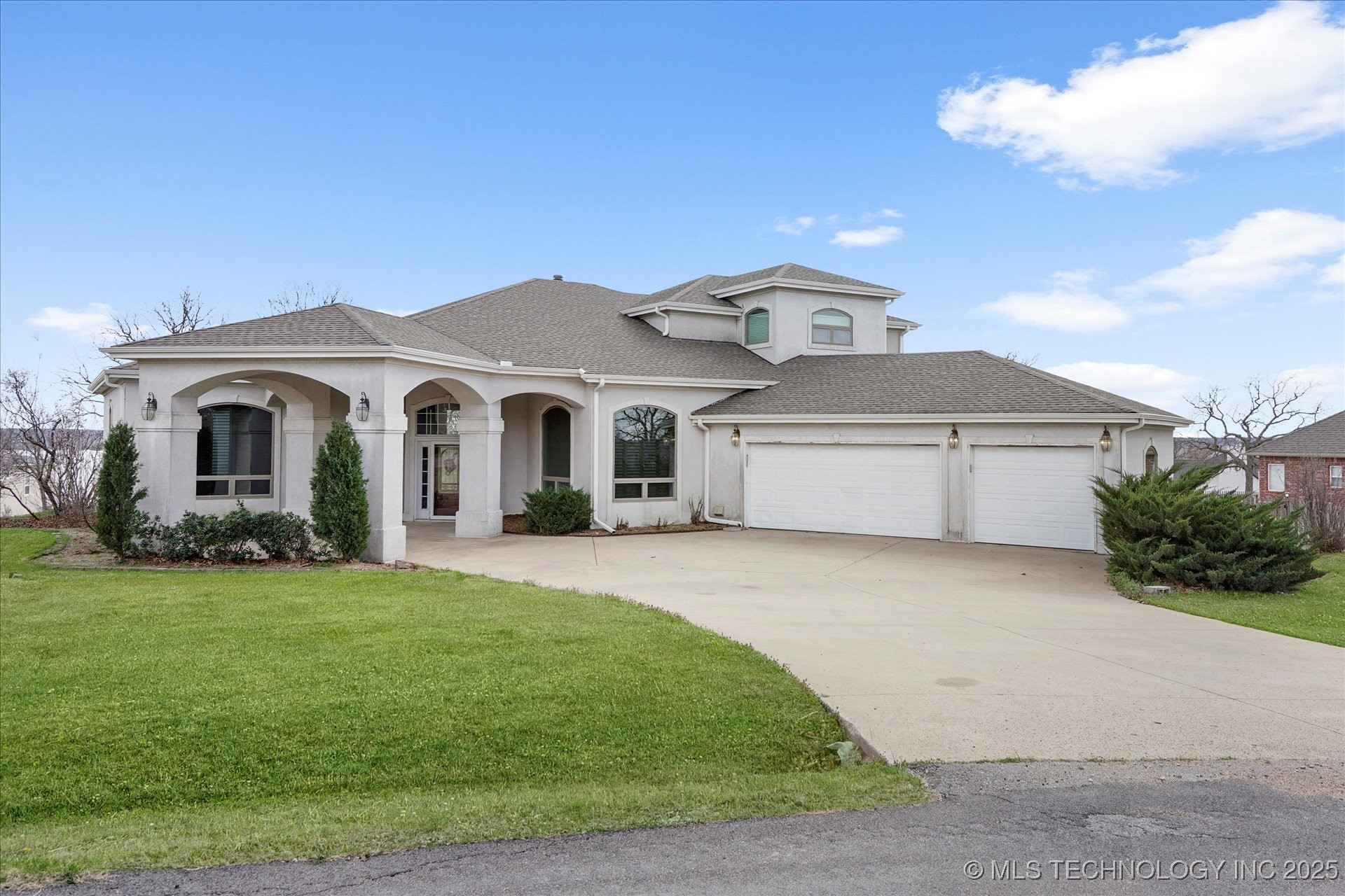 11746 Giorgio Drive Property Photo 2