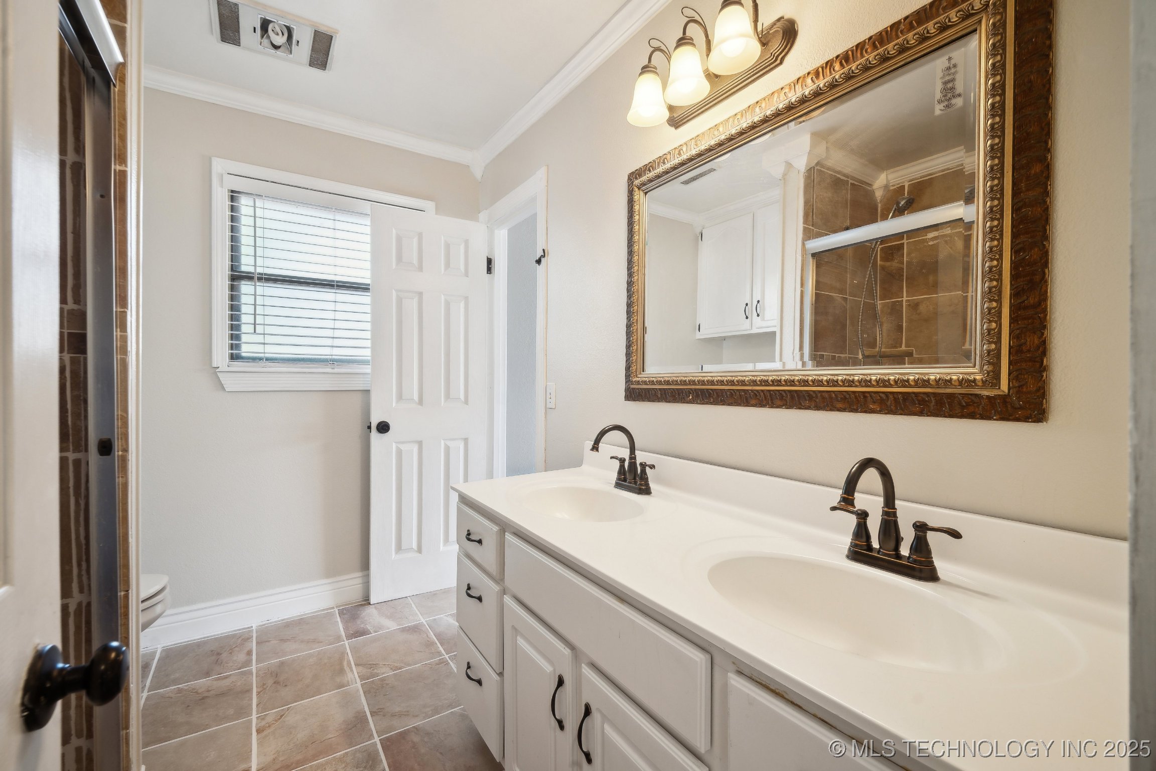 1626 S Beech Court Property Photo 12