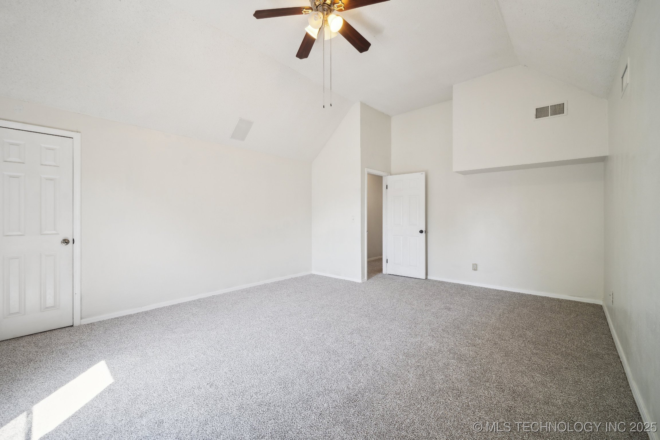 1626 S Beech Court Property Photo 15