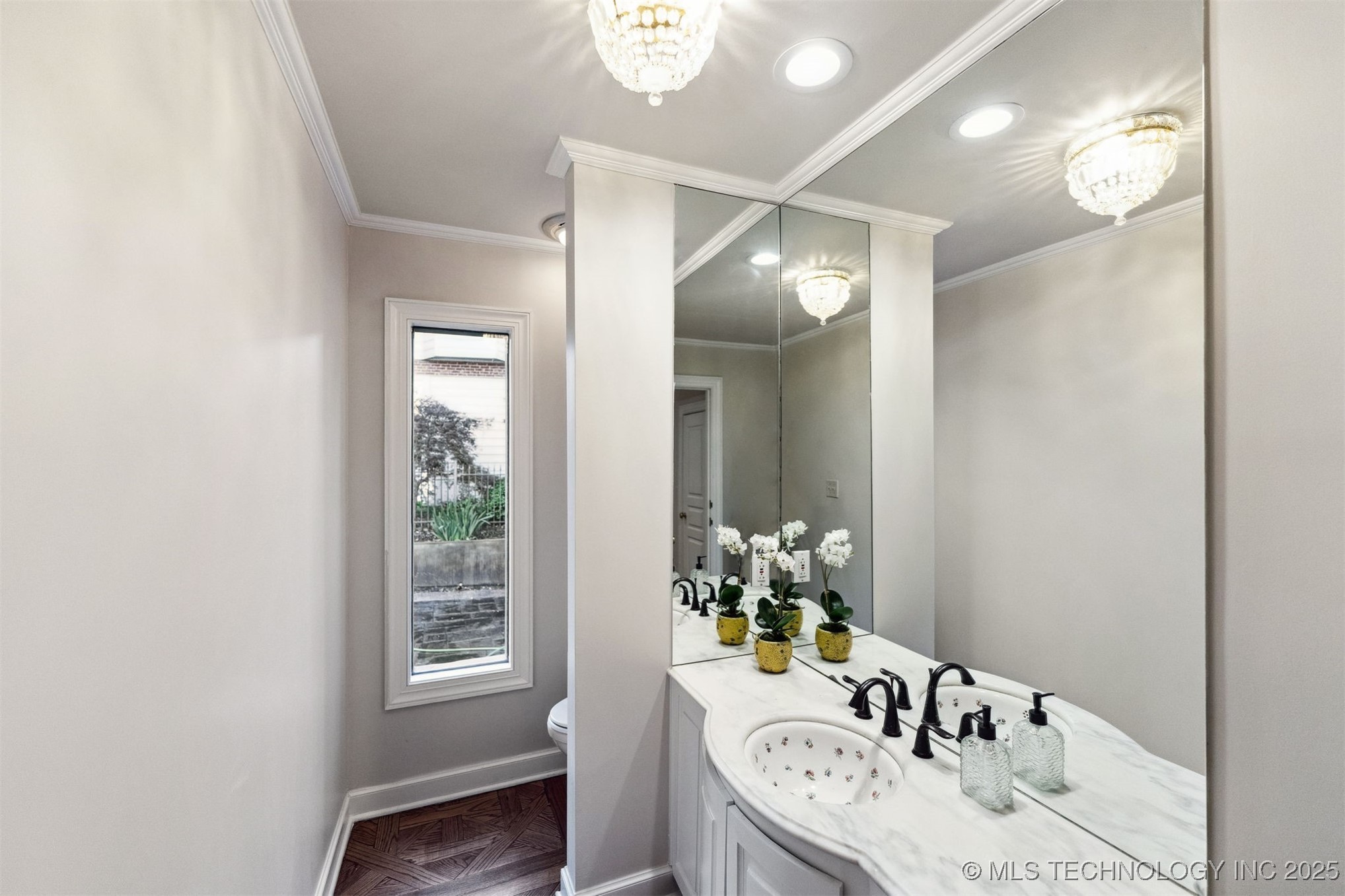 2151 E 27th Street Property Photo 46