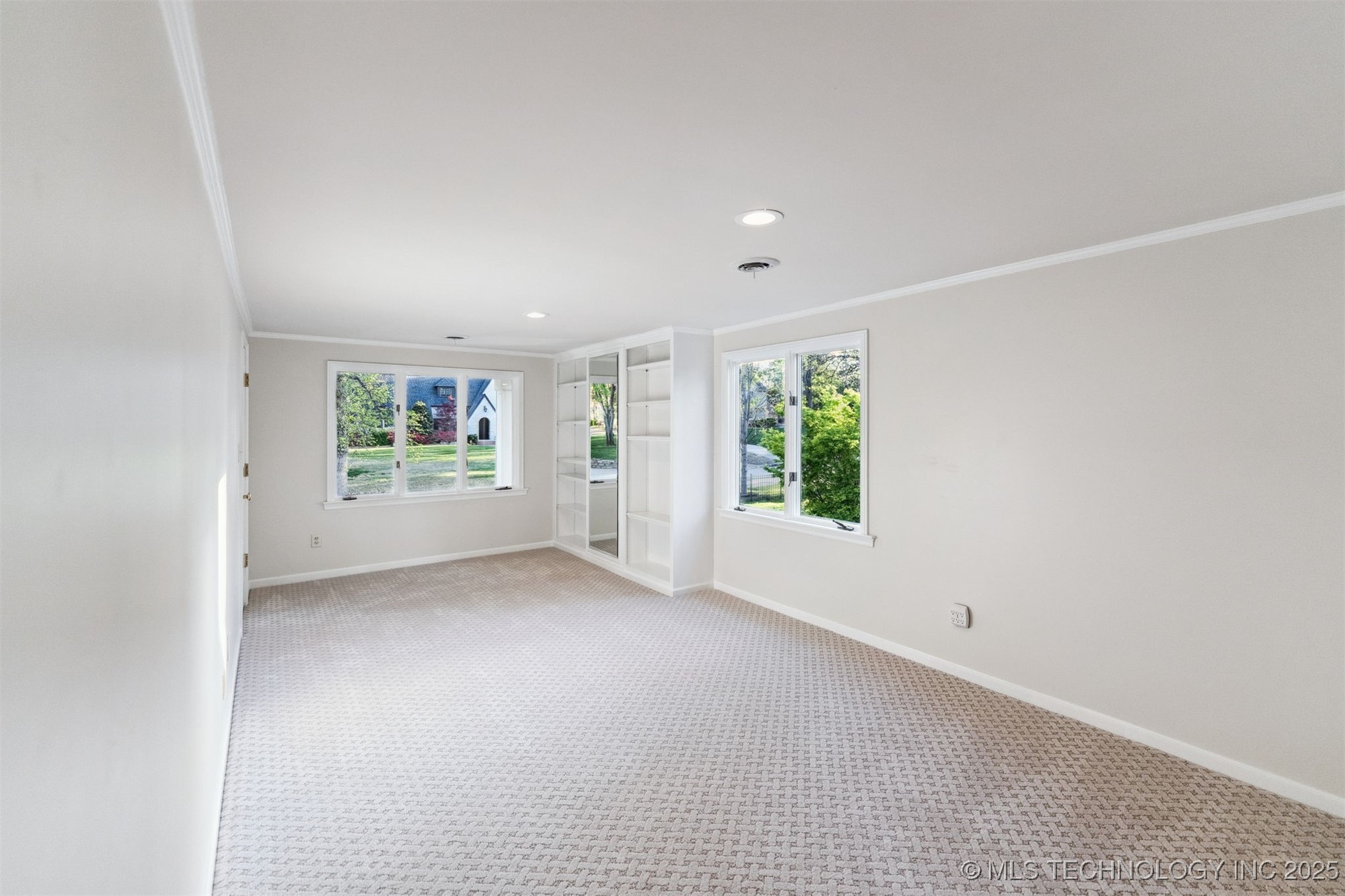 2151 E 27th Street Property Photo 54