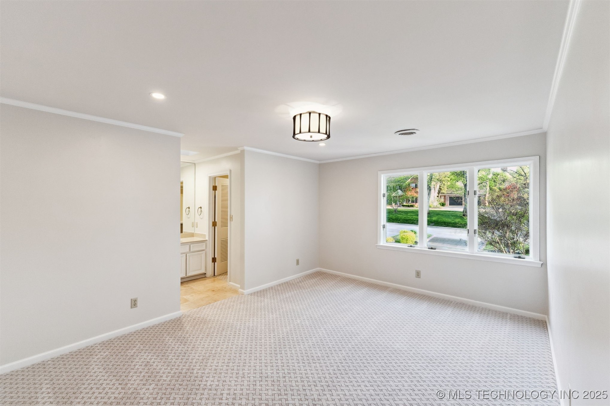 2151 E 27th Street Property Photo 57