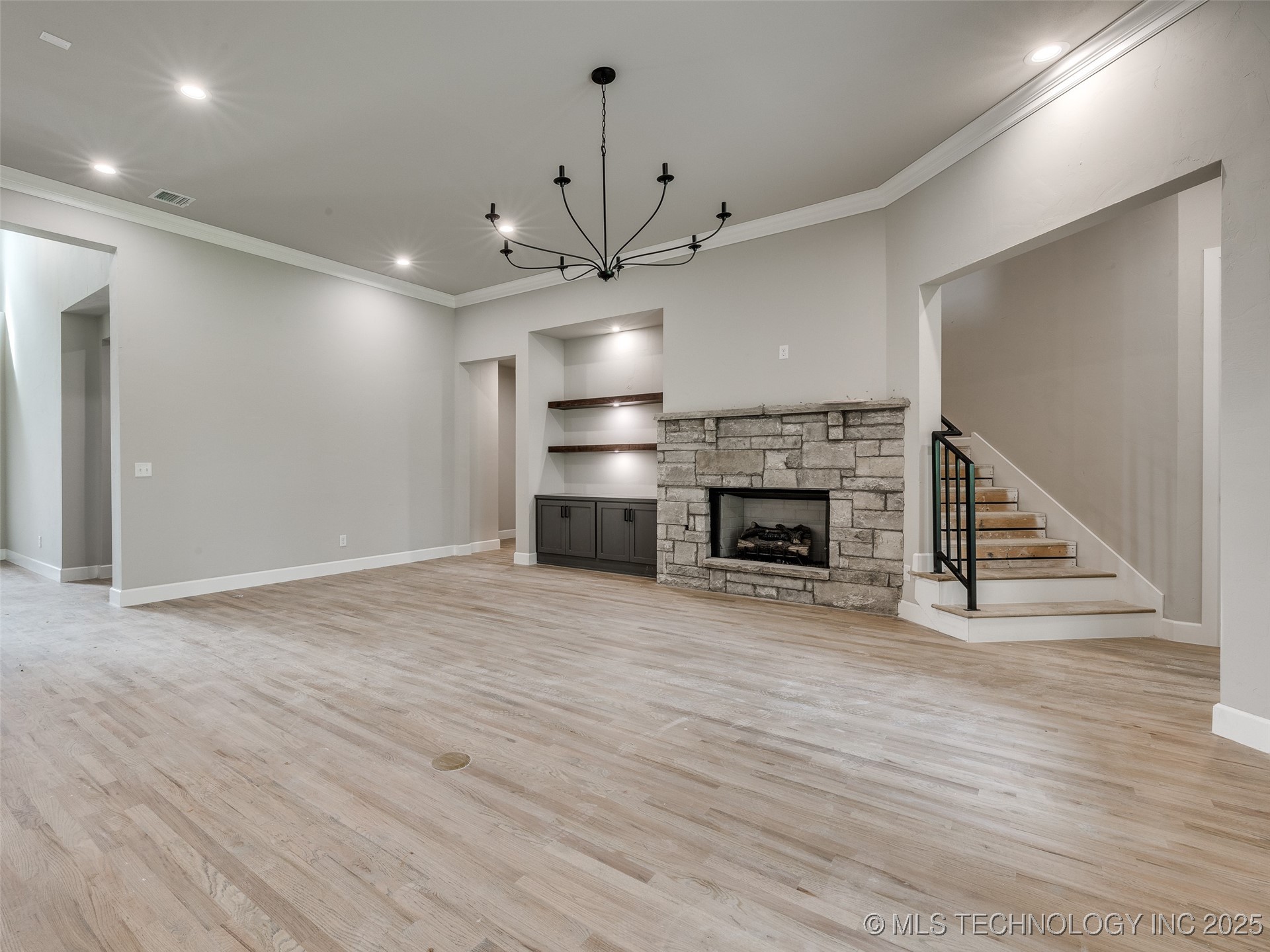 7119 S Tamarack Avenue Property Photo 17