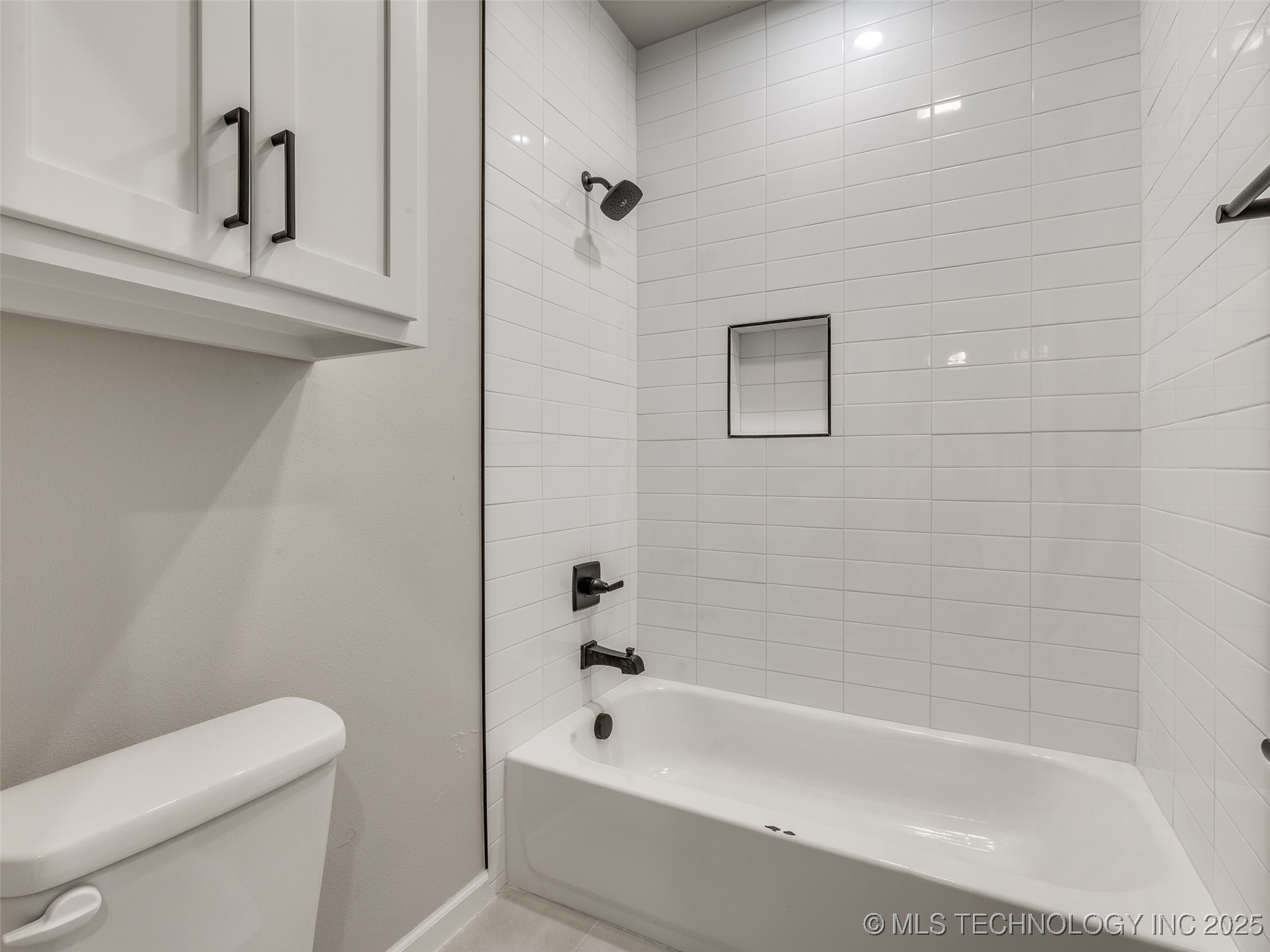 7119 S Tamarack Avenue Property Photo 55