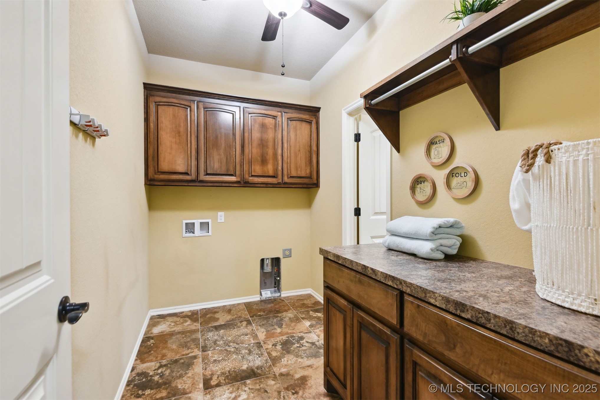 7204 S Sycamore Avenue Property Photo 33
