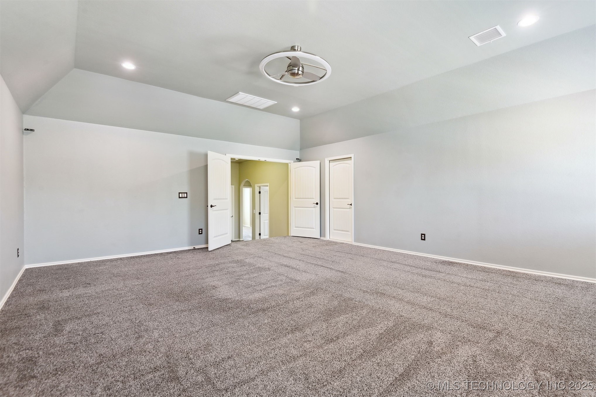 7204 S Sycamore Avenue Property Photo 47