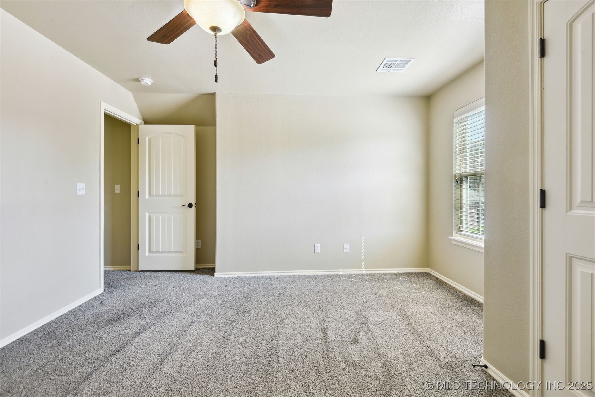 7204 S Sycamore Avenue Property Photo 52