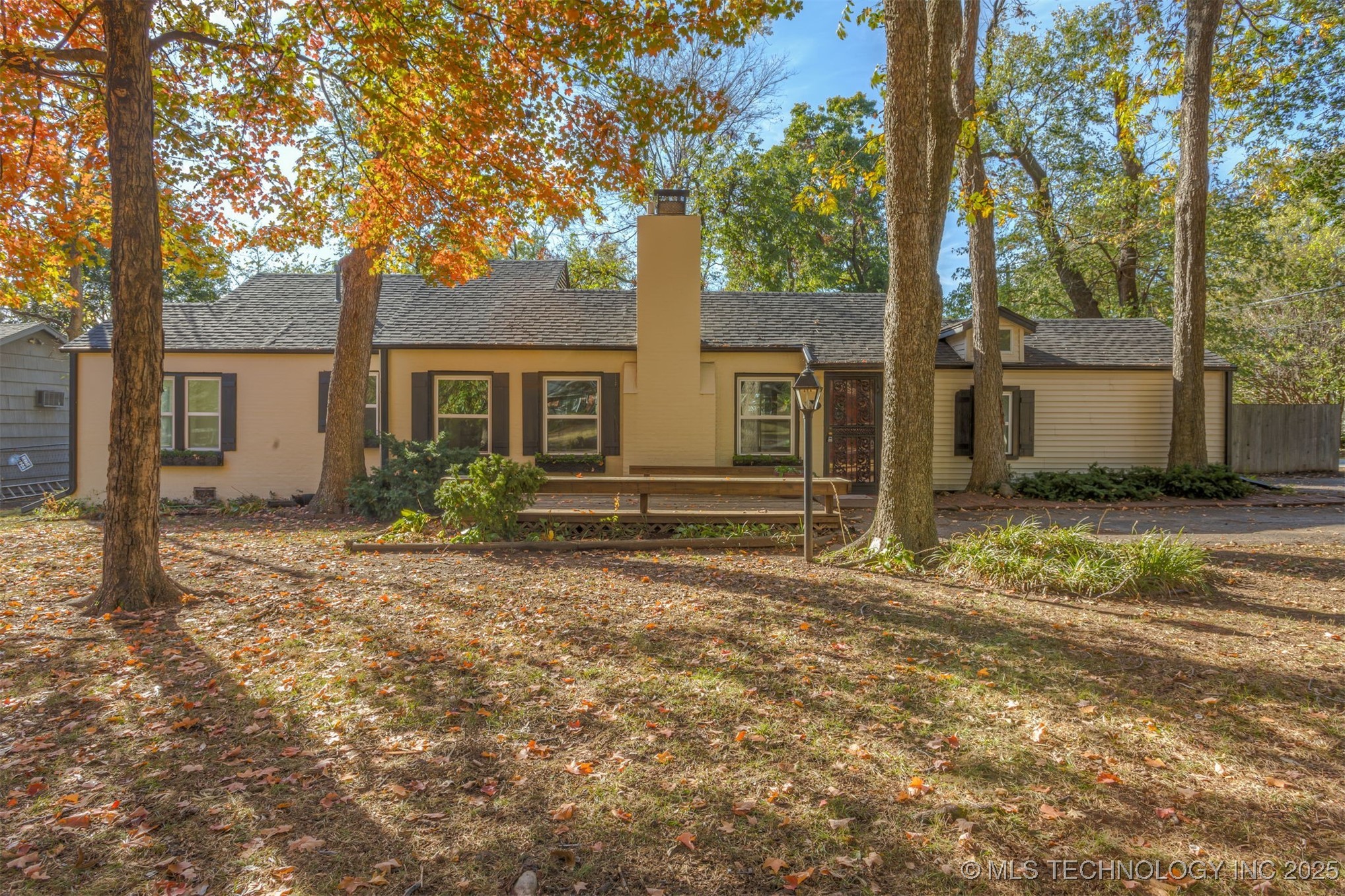 3004 E 49th Street Property Photo