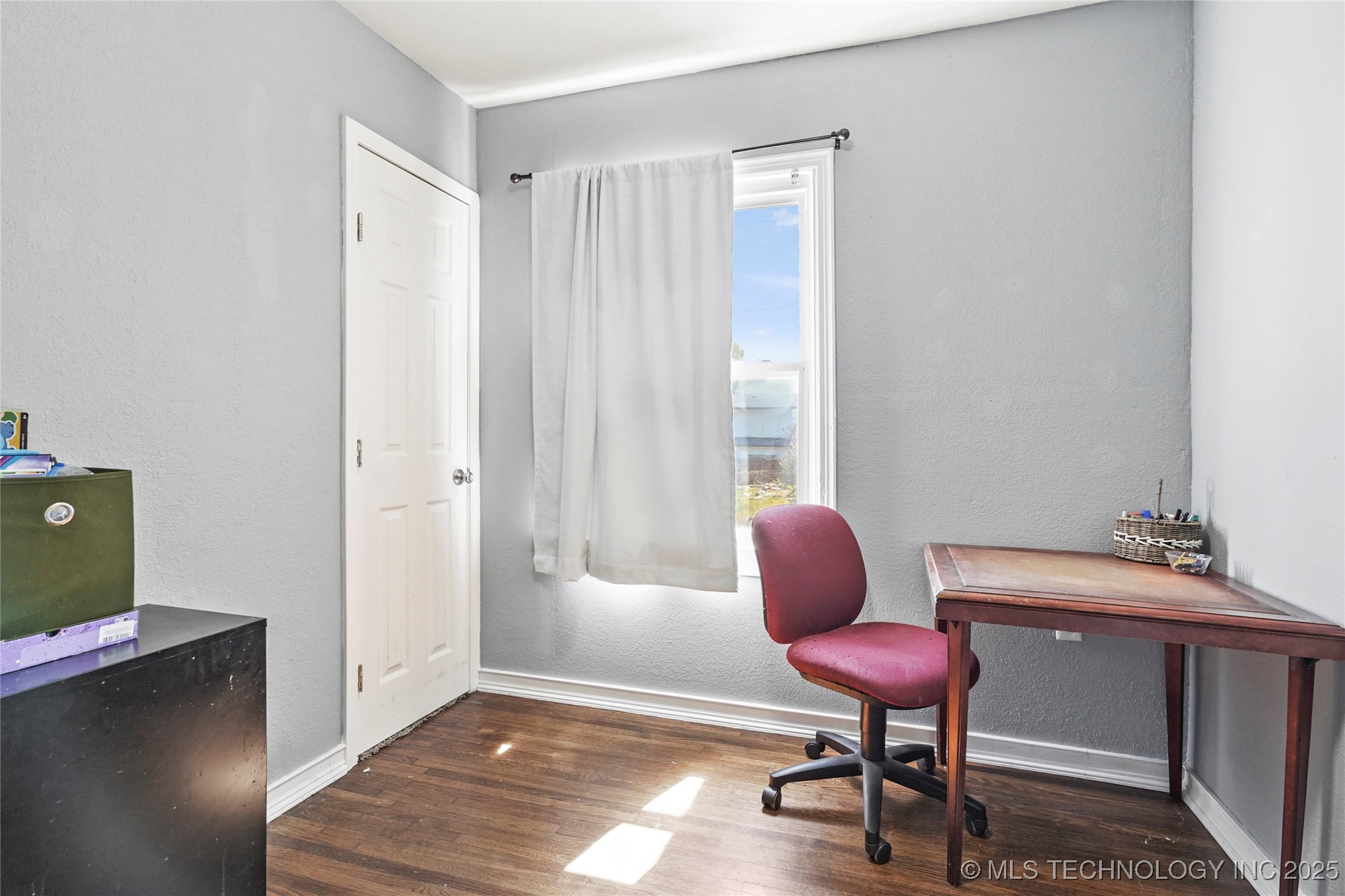 1247 S Darlington Avenue Property Photo 24