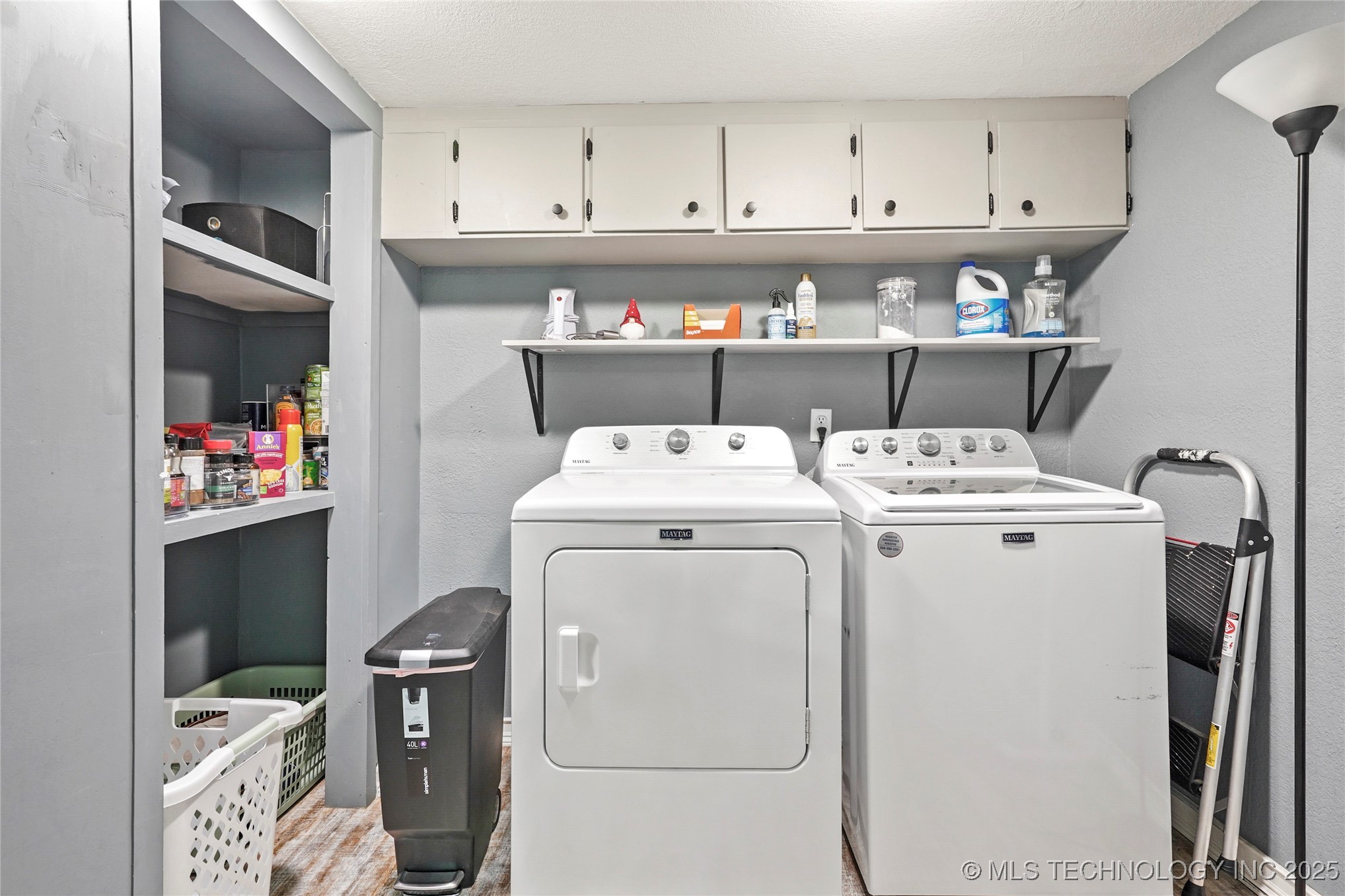 1247 S Darlington Avenue Property Photo 29