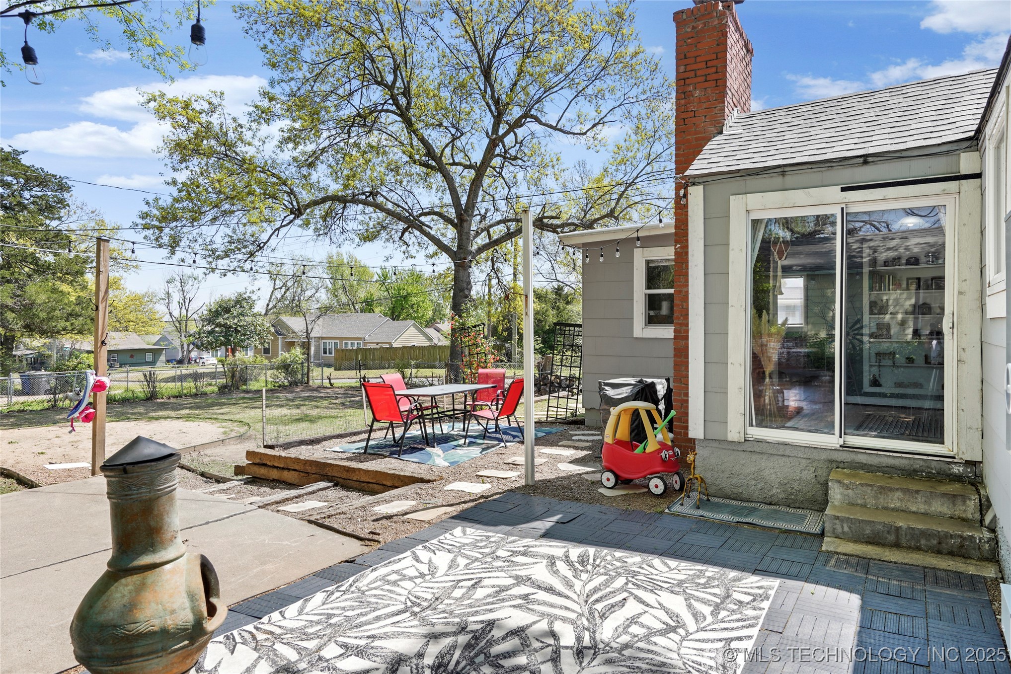 1247 S Darlington Avenue Property Photo 30