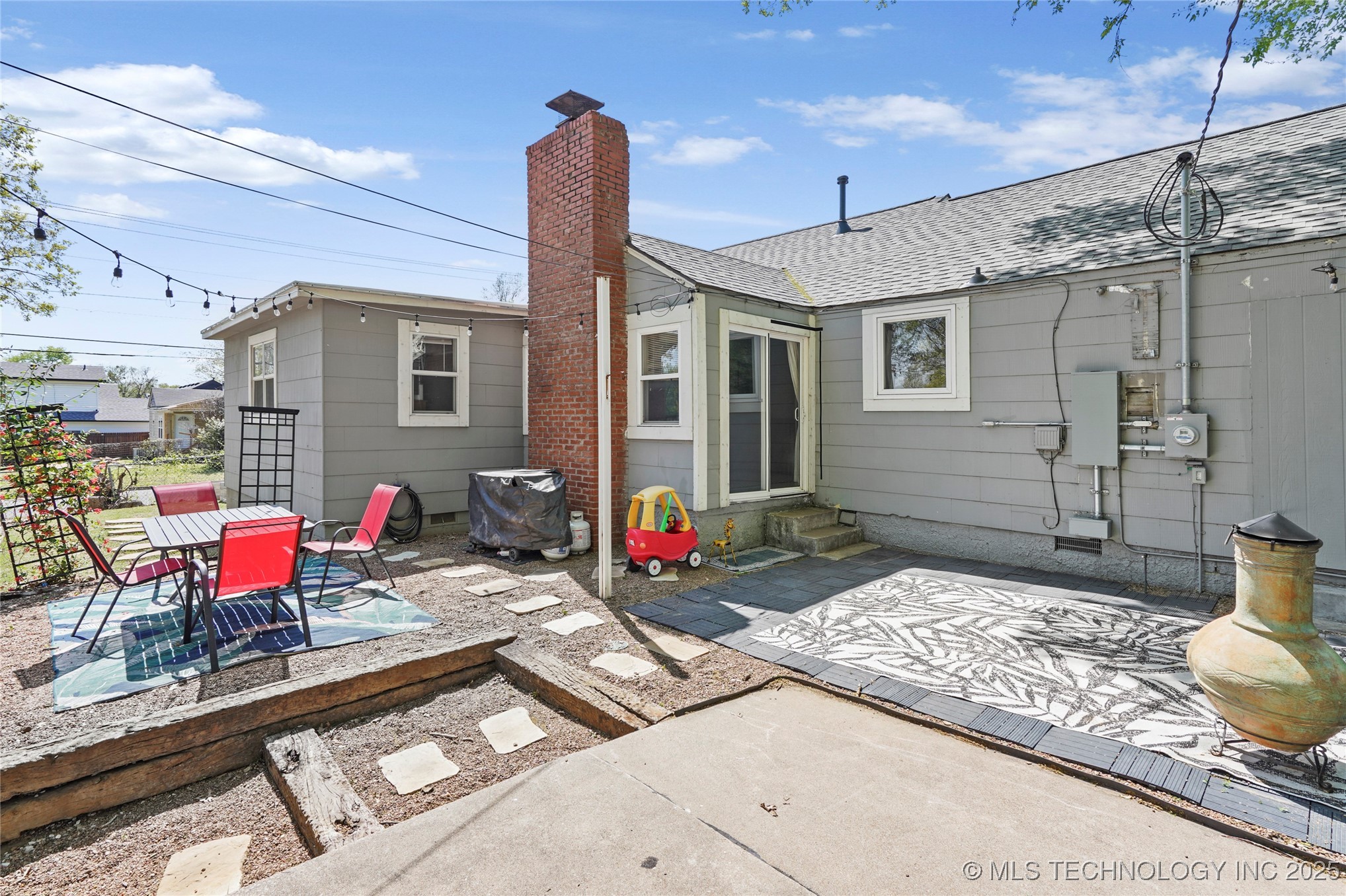 1247 S Darlington Avenue Property Photo 31