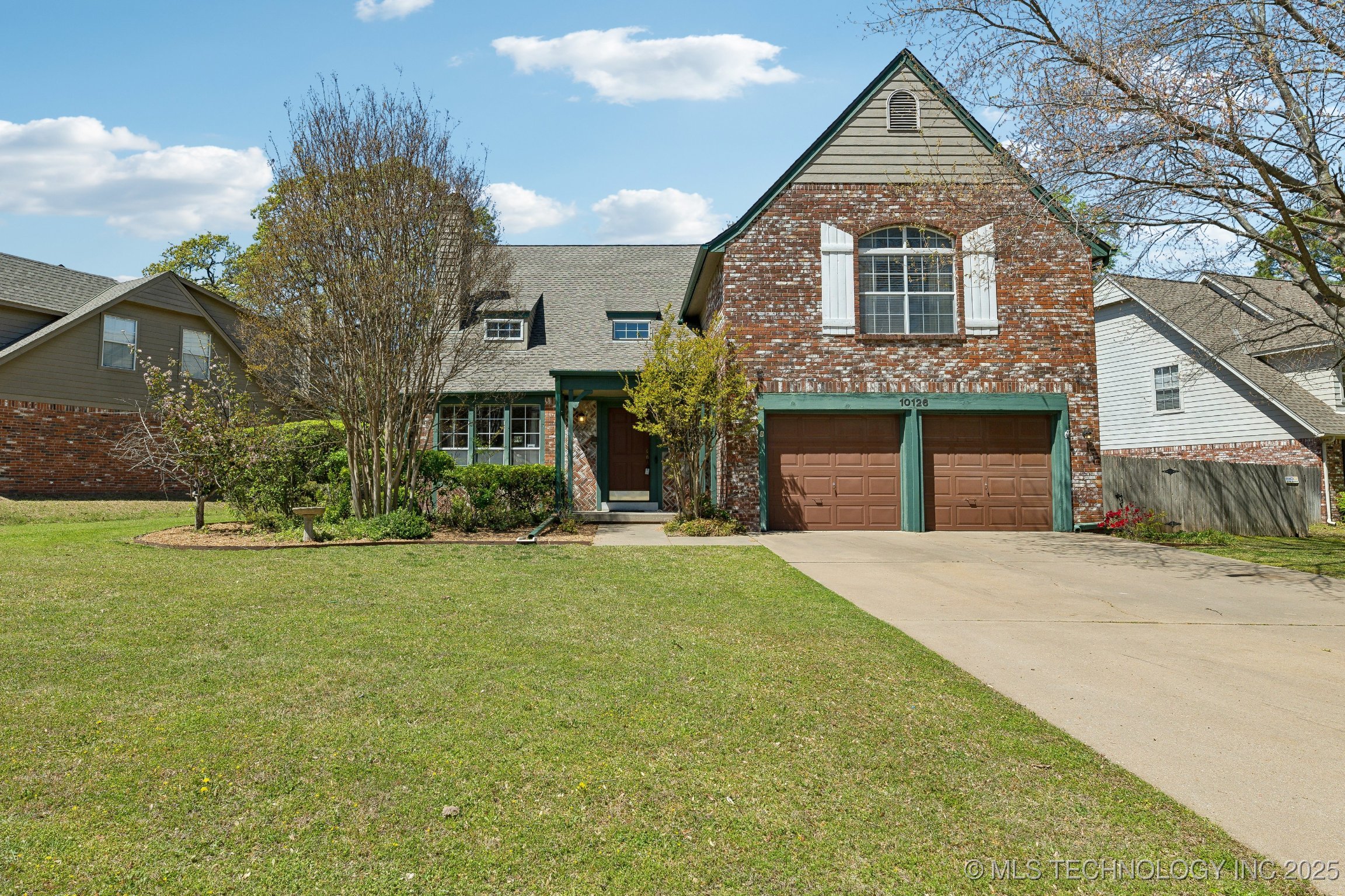 10126 S Granite Avenue Property Photo 1
