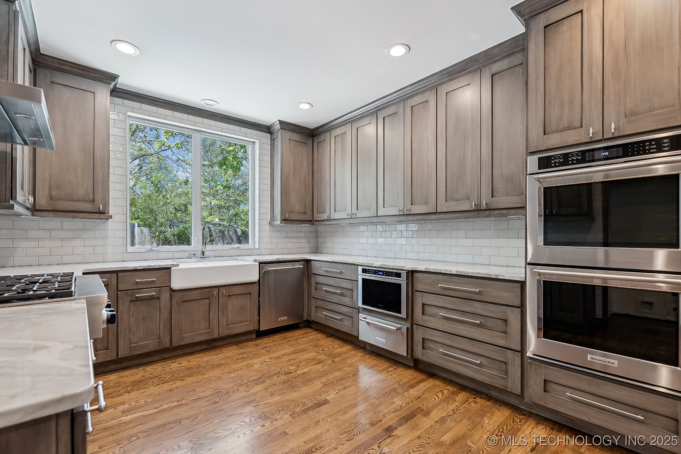 10126 S Granite Avenue Property Photo 9