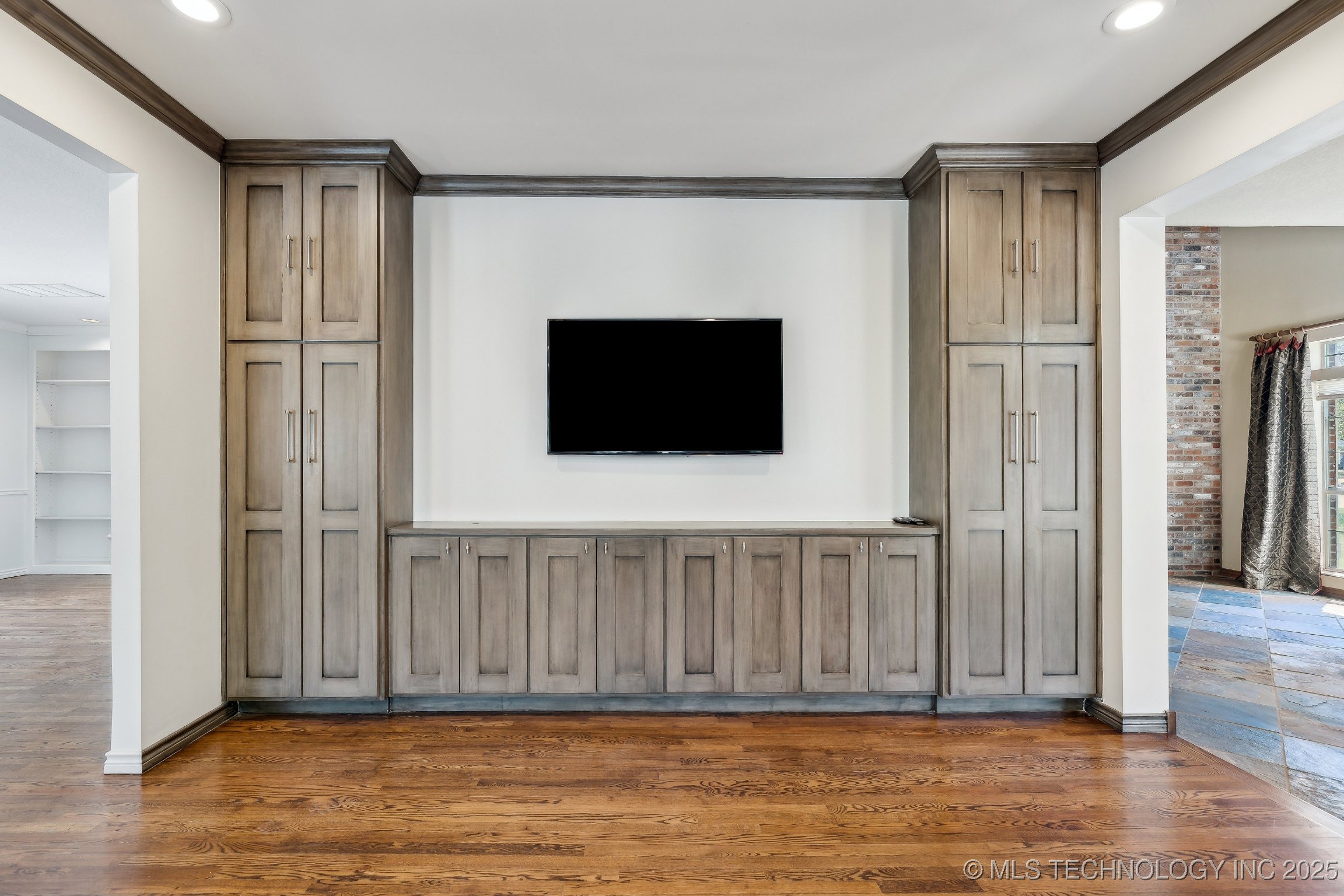 10126 S Granite Avenue Property Photo 12