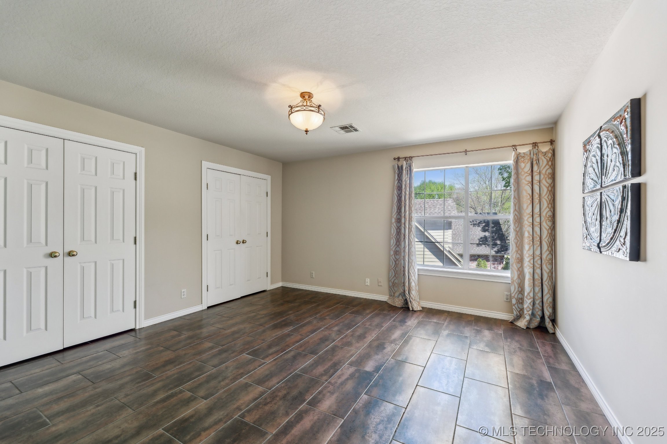 10126 S Granite Avenue Property Photo 28