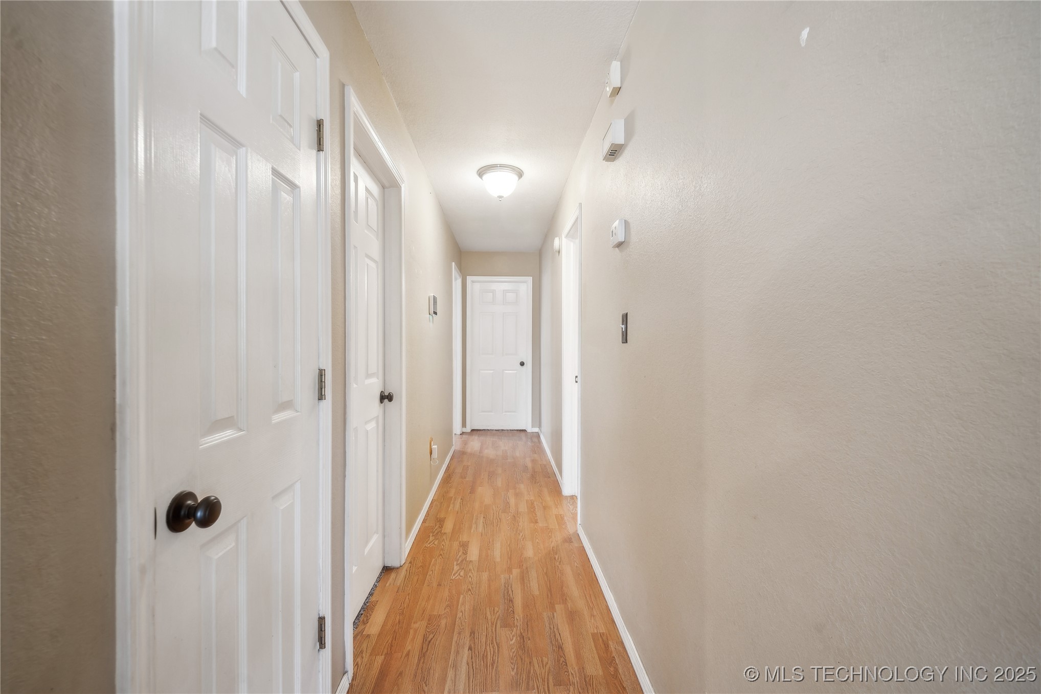 2922 S Main Street Property Photo 9