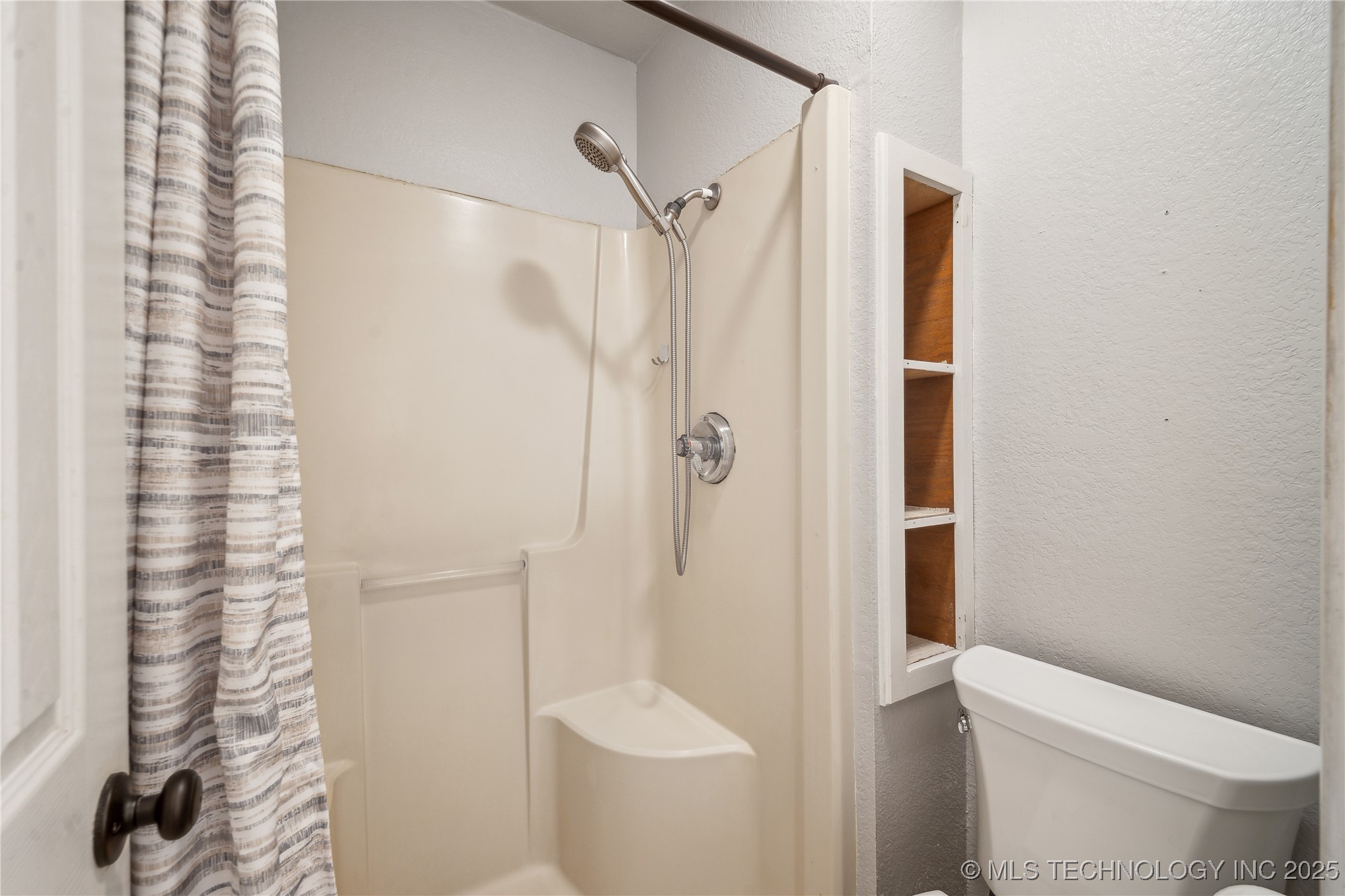 2922 S Main Street Property Photo 14