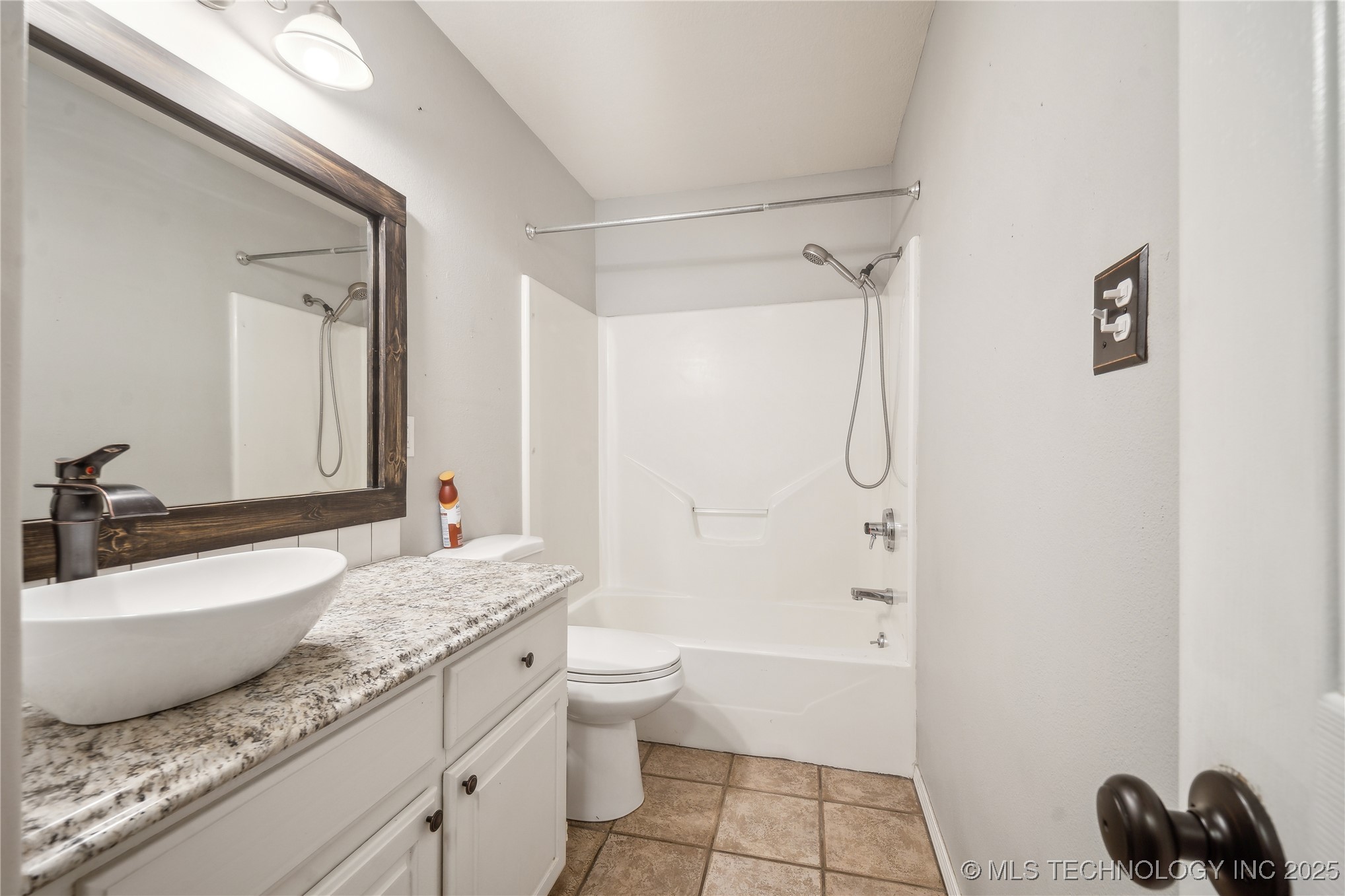 2922 S Main Street Property Photo 17
